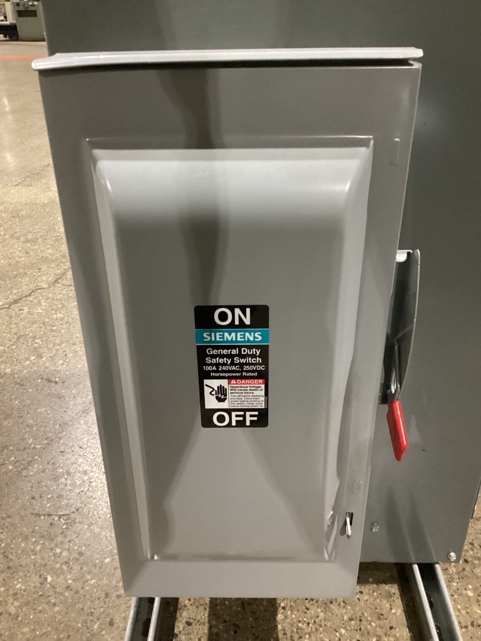 SQUARE D 25S3HF 25KVA Dry-Type Transformer 1PH USED 2