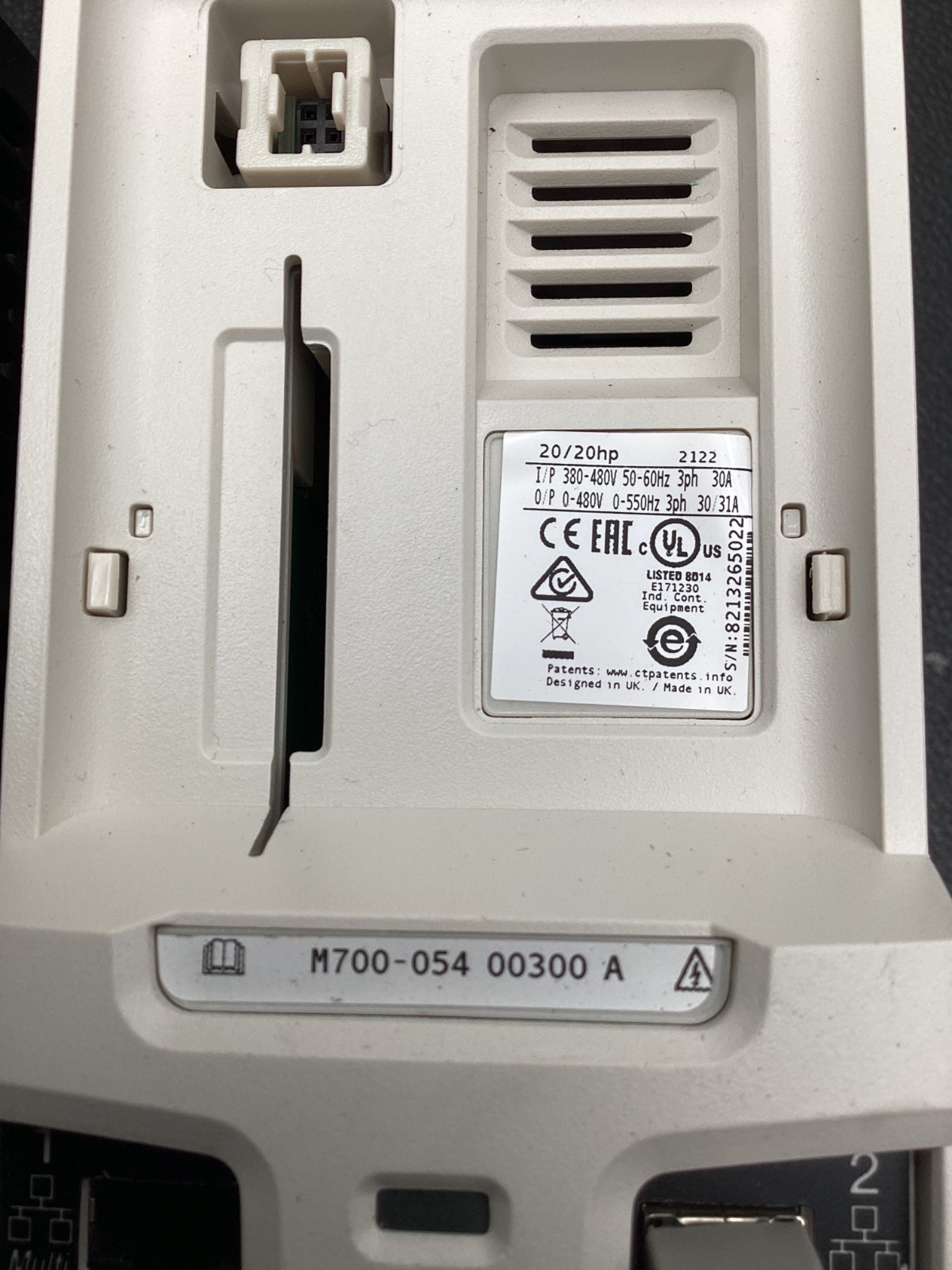 EMERSON CONTROL TECHNIQUES UNIDRIVE M700-054 00300 A USED 6