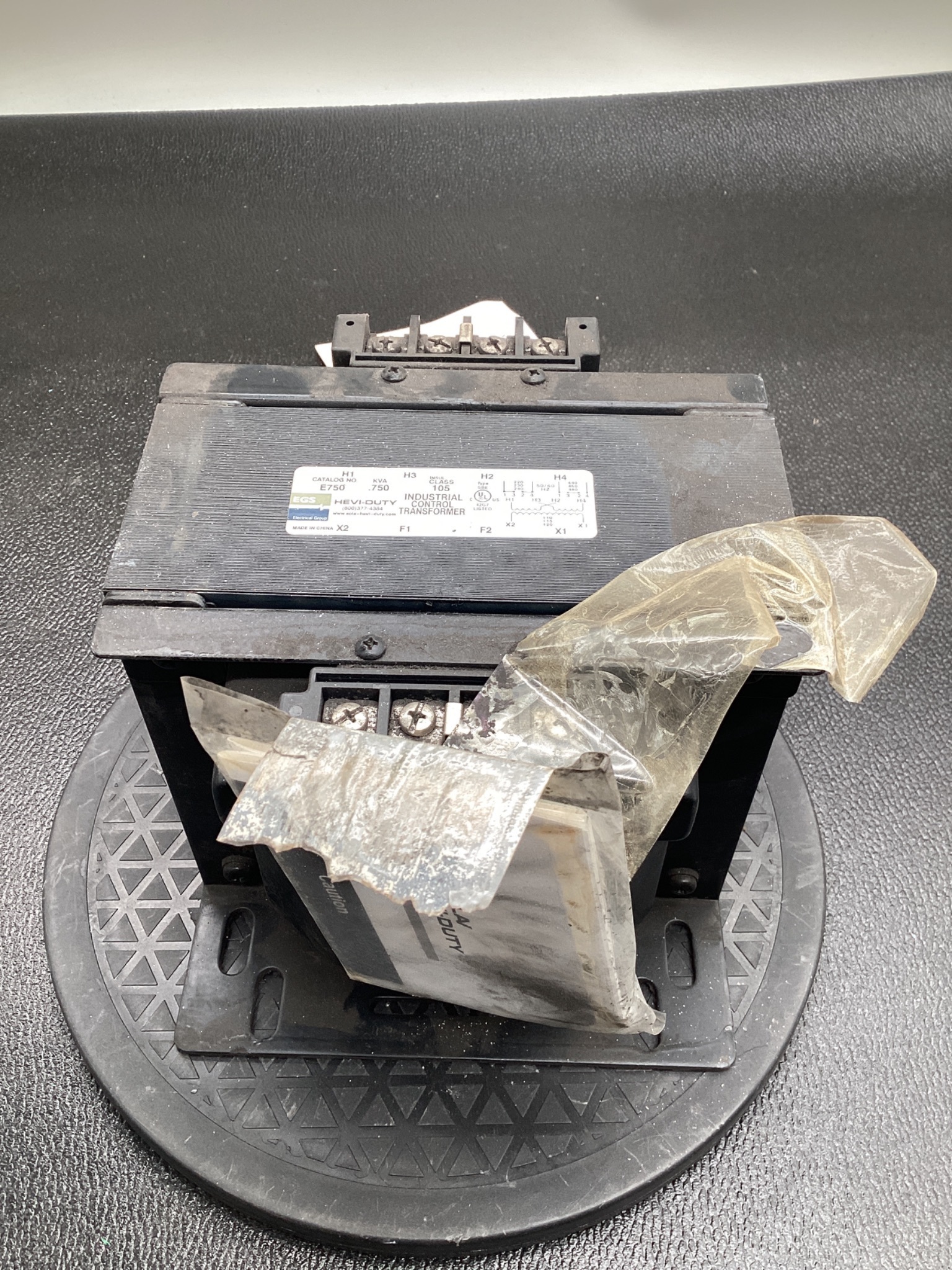 SolaHD EMERSON E750 0.75KVA Control Transformer USED 1