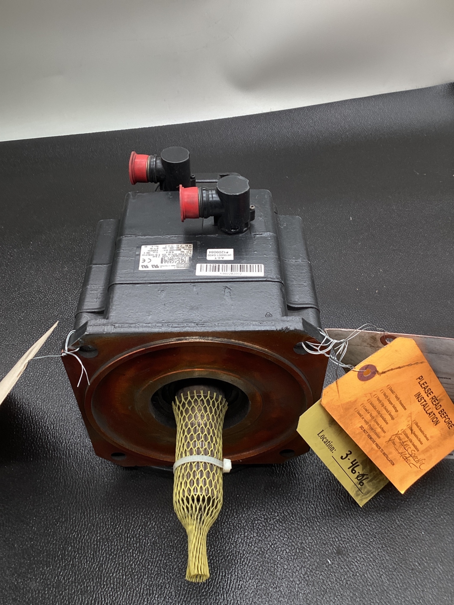 KUKA 1FK6100-8AF91-1ZZ9-ZS49 3.77kW 156V AC Servo Motor USED 0