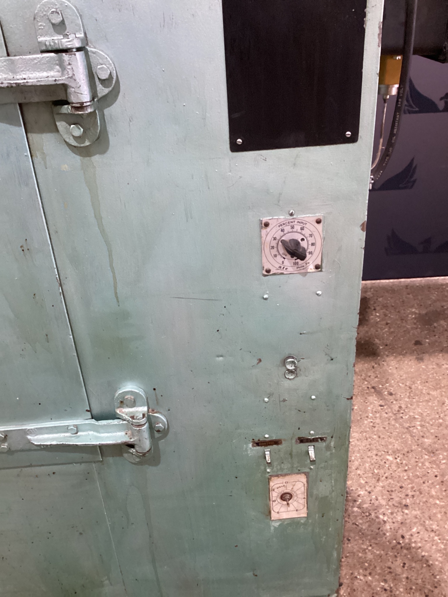 DESPATCH V-23-SPEC Electric Batch Oven USED 3