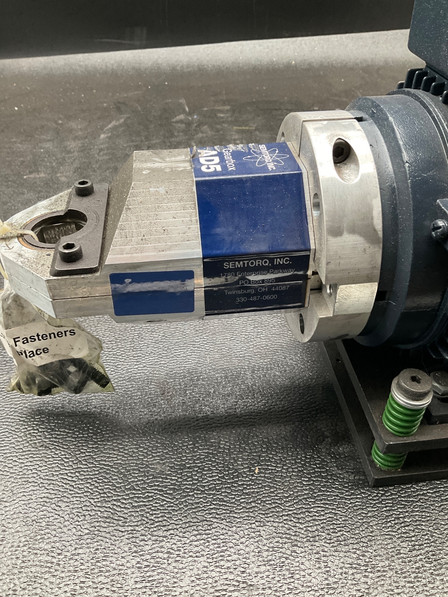 LEESON C80T17FZ4C Motor w/ SEMTORQ AD5 Gearbox 1HP 3PH USED 4