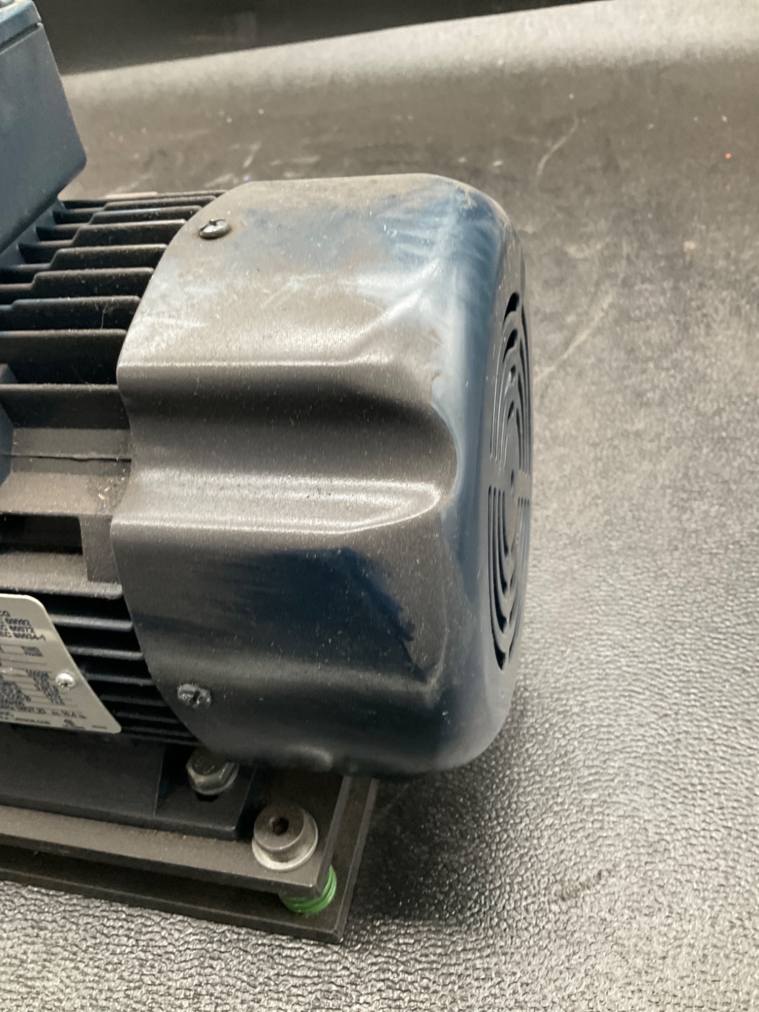 LEESON C80T17FZ4C Motor w/ SEMTORQ AD5 Gearbox 1HP 3PH USED 5