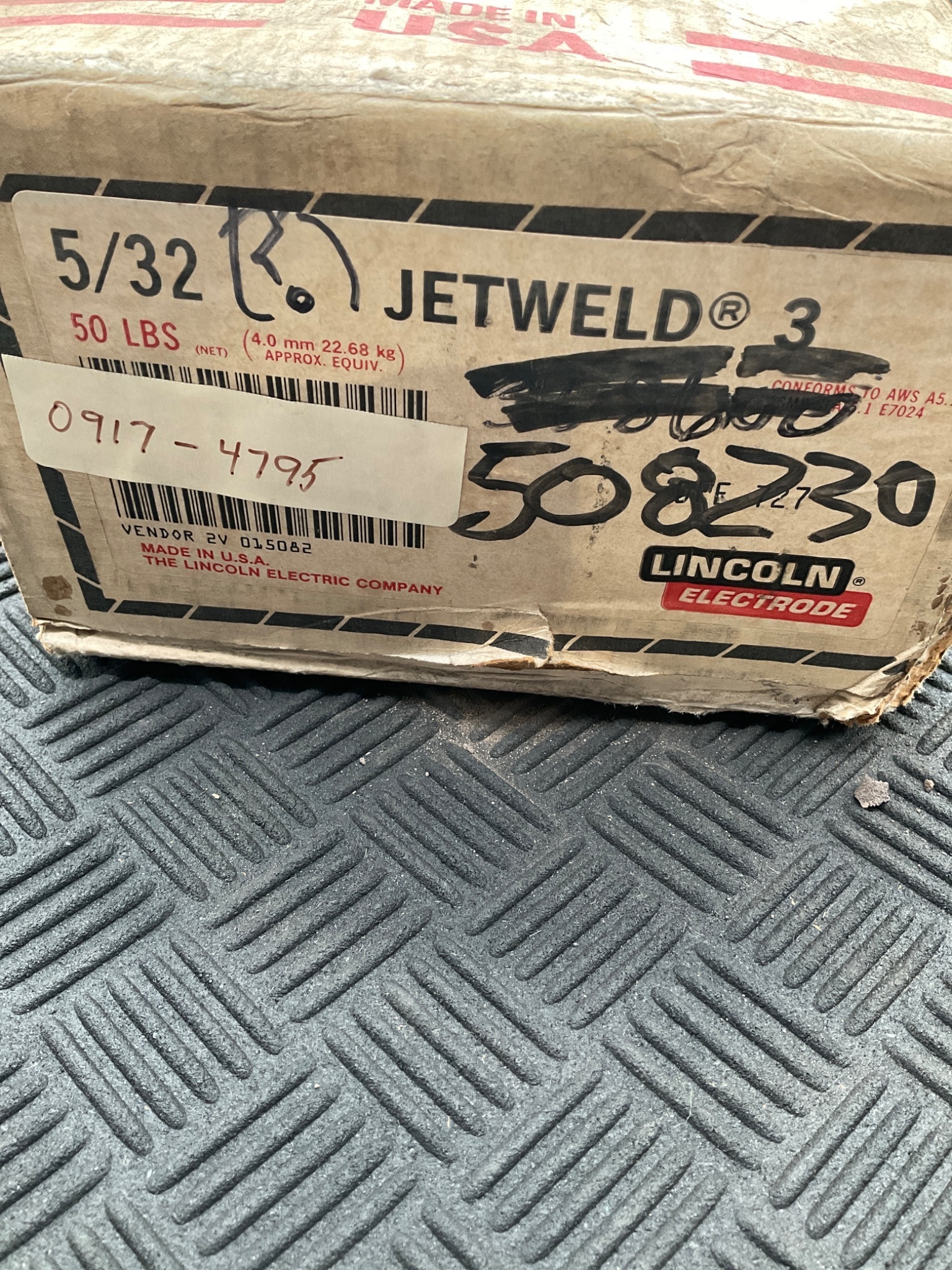 LINCOLN ELECTRIC 5/32 JETWELD 3 Stick Electrodes USED 3