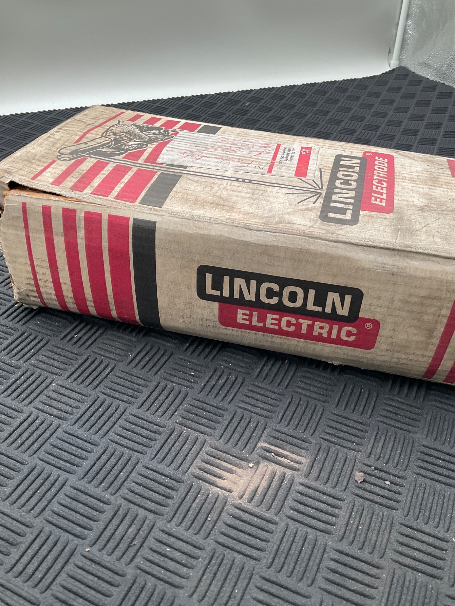 LINCOLN ELECTRIC 5/32 JETWELD 3 Stick Electrodes USED 4
