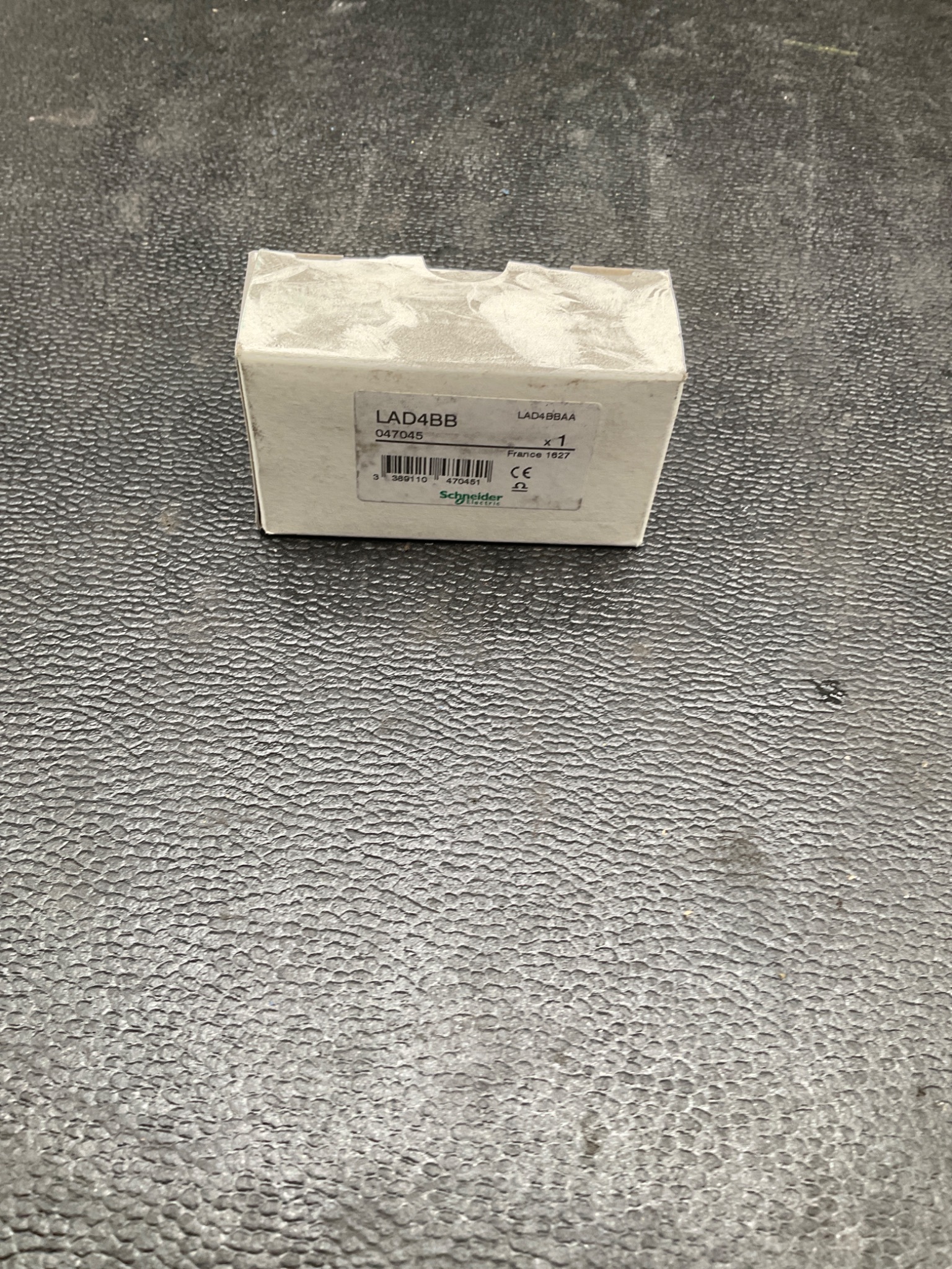 SCHNEIDER ELECTRIC LAD4BB Coil Adapter for TeSys D Contactors NEW 2