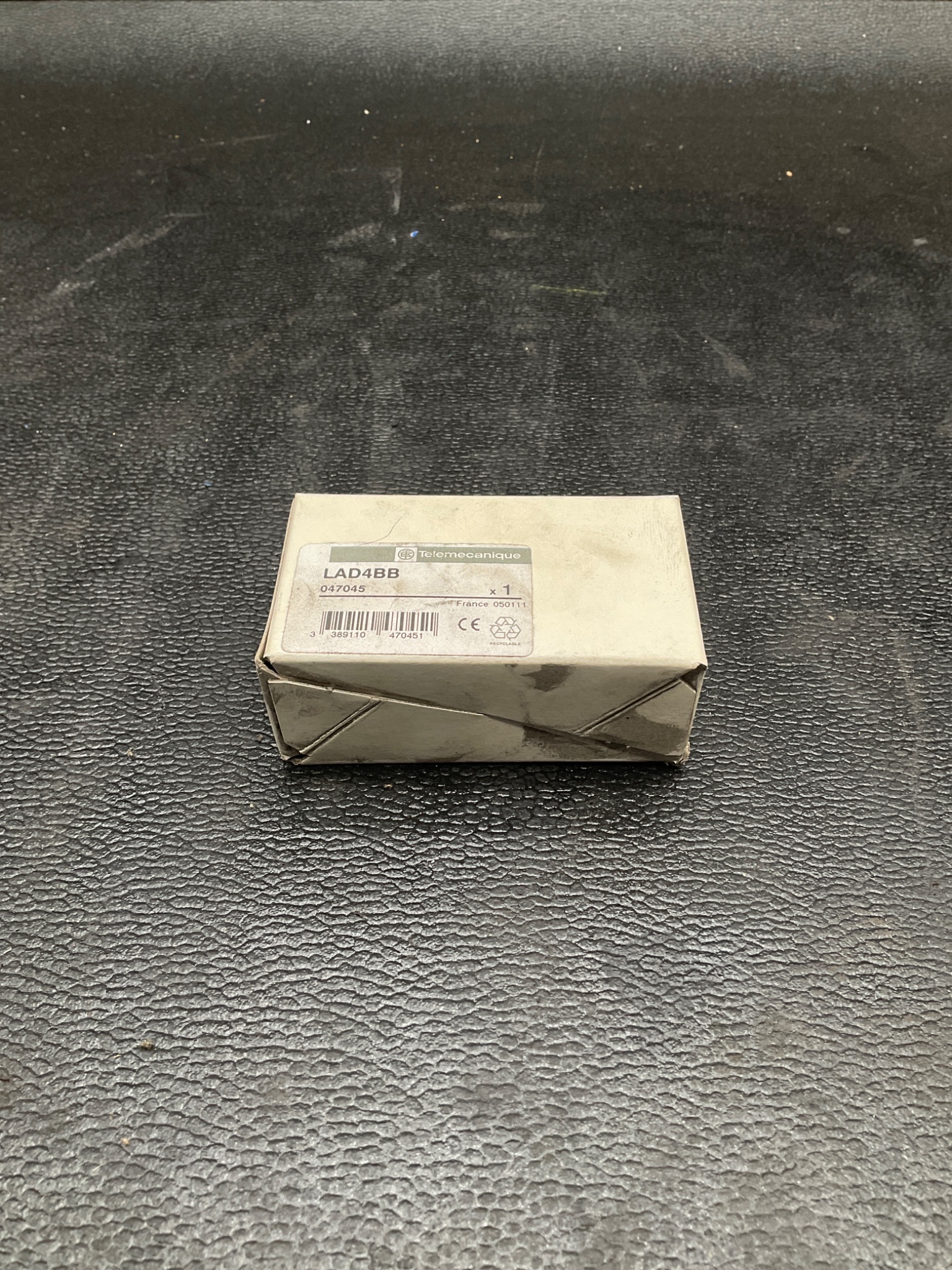 TELEMECANIQUE LAD4BB Coil Adapter for TeSys D Contactors NEW 1