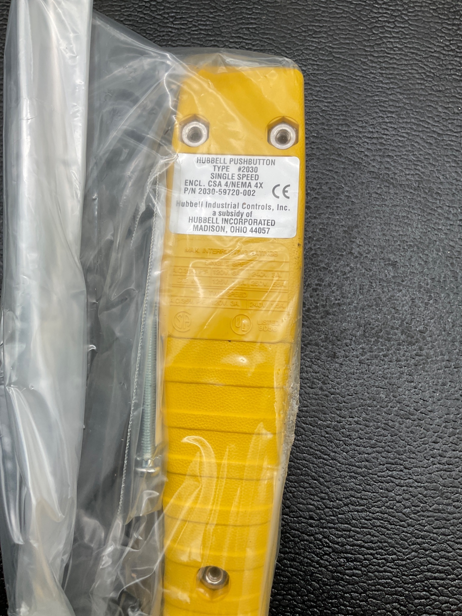 HUBBELL 2030-59720-002 Pendant Pushbutton Station 2-Button NEW 3