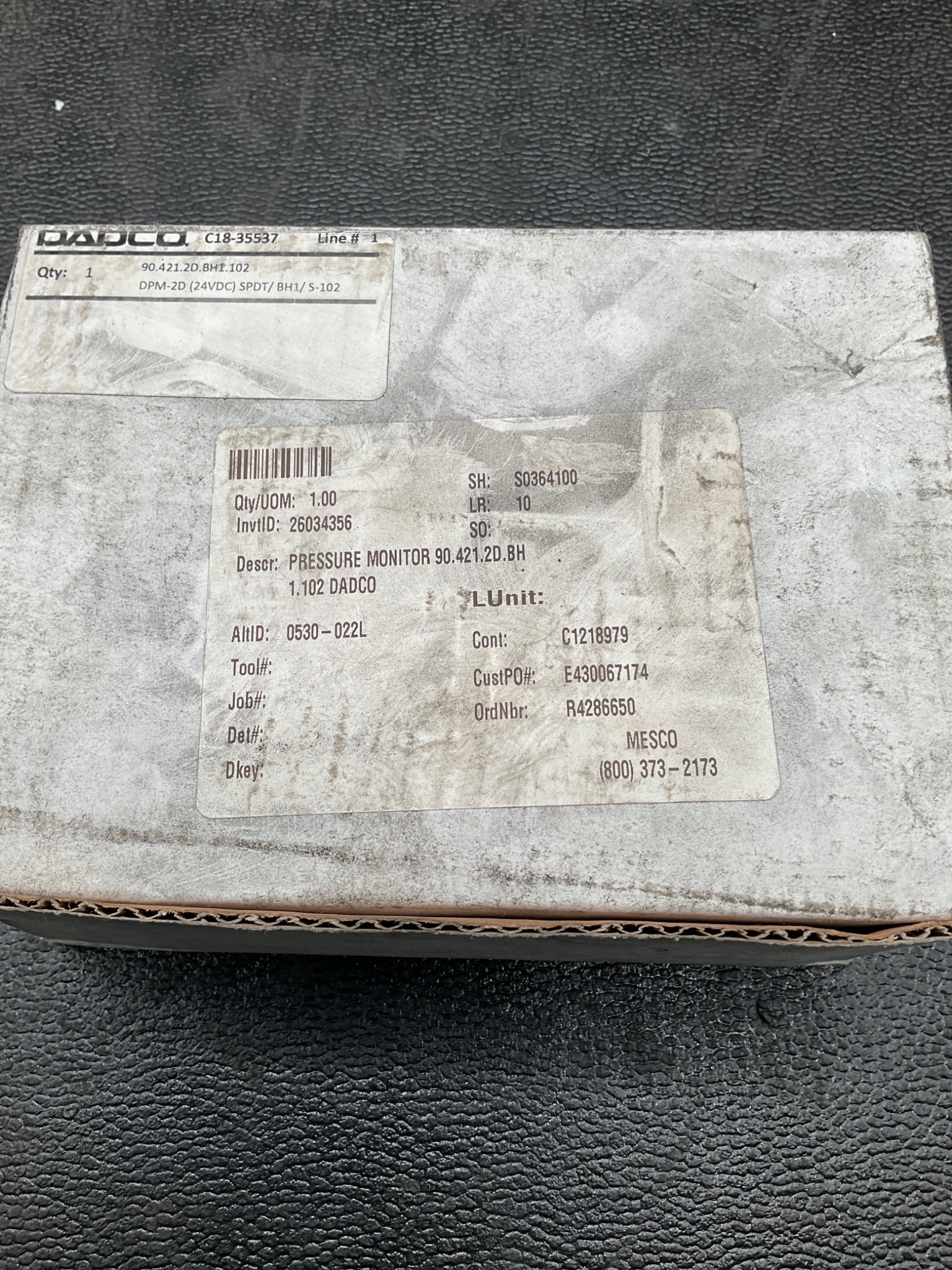 DADCO 90.421.2D.BH1.102 24VDC Pressure Monitor Switch NEW 3