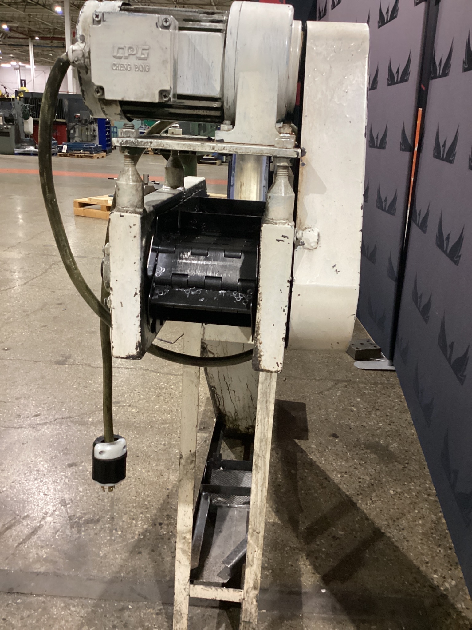 Incline Chip Conveyor USED 3