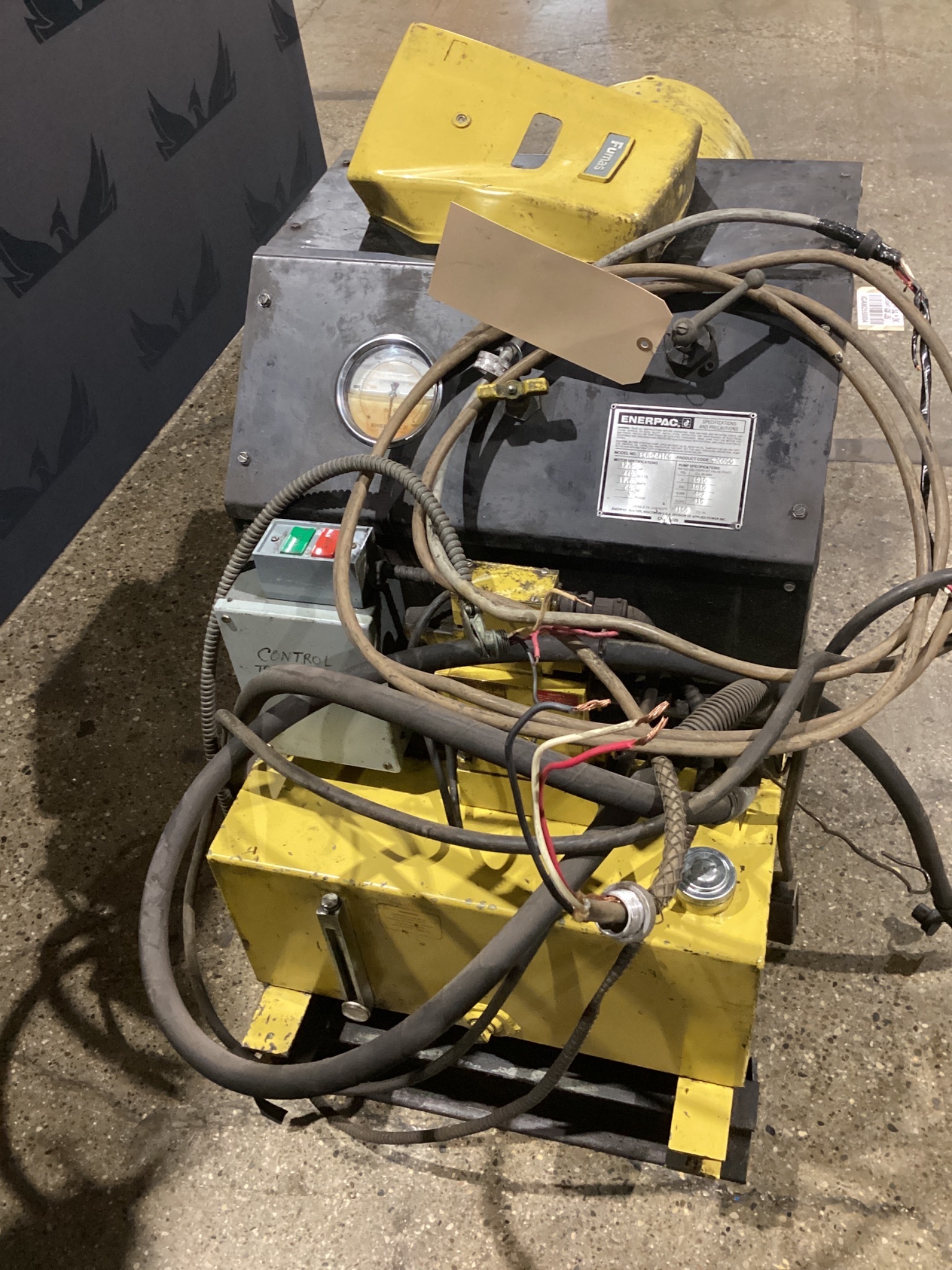 ENERPAC PER-8418C Electric Hydraulic Pump 8000-Series 18 Gal USED 1