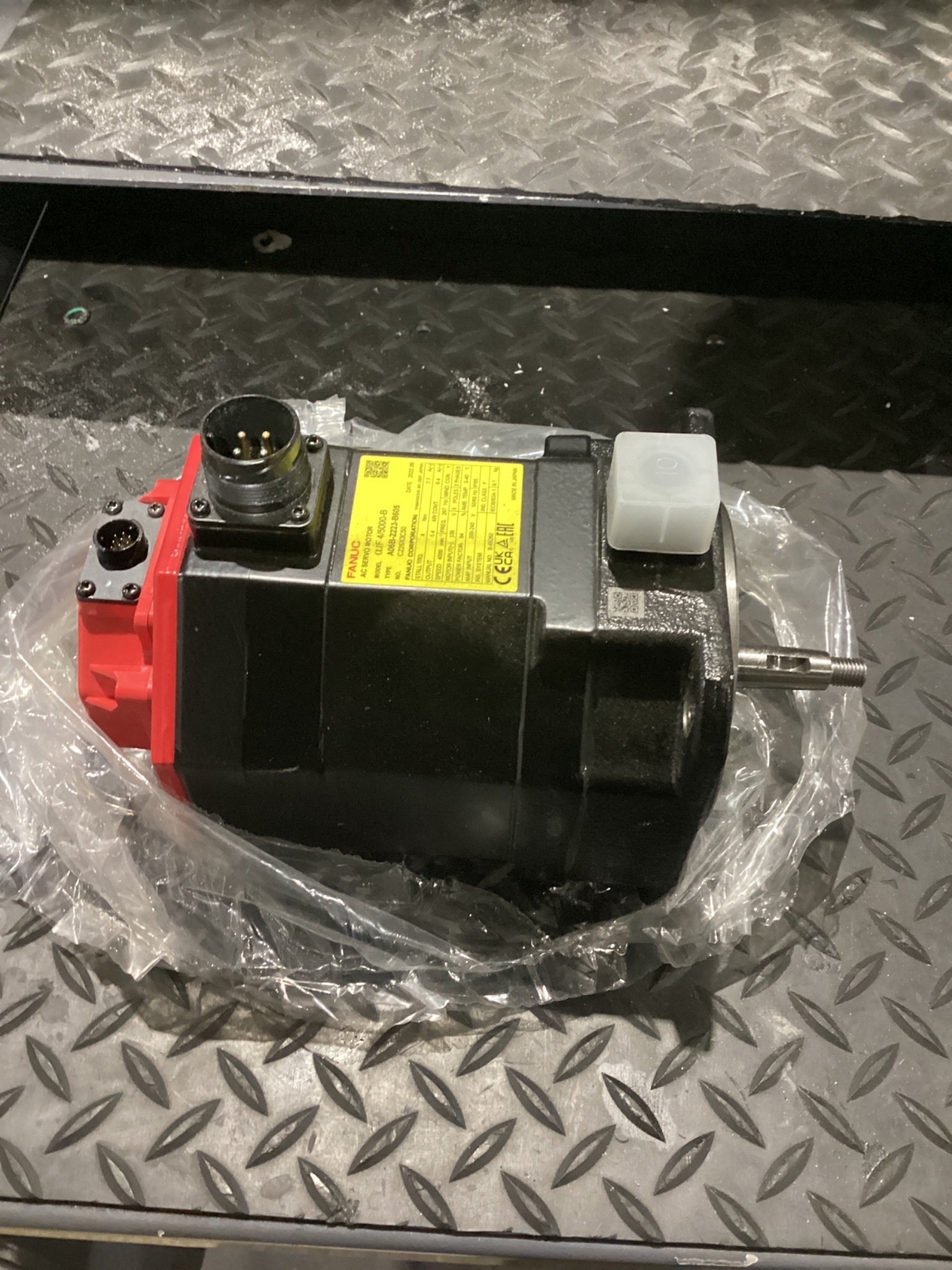FANUC A06B-2223-B605 Servo Motor AiF 4/5000-B USED - Broken Encoder Connector 1