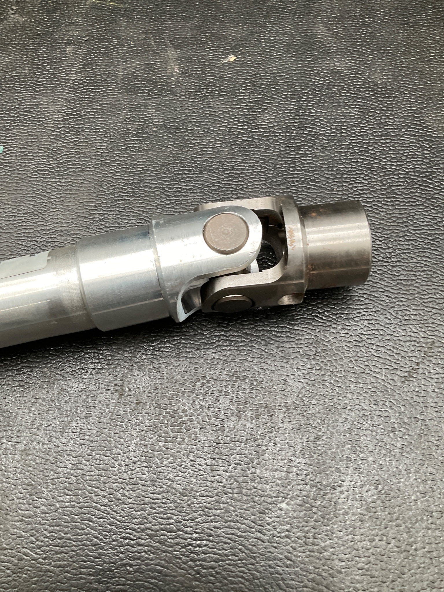 KUKA 394.001-07.610.00-02 Drive Shaft 71W0872-007-00 USED 4