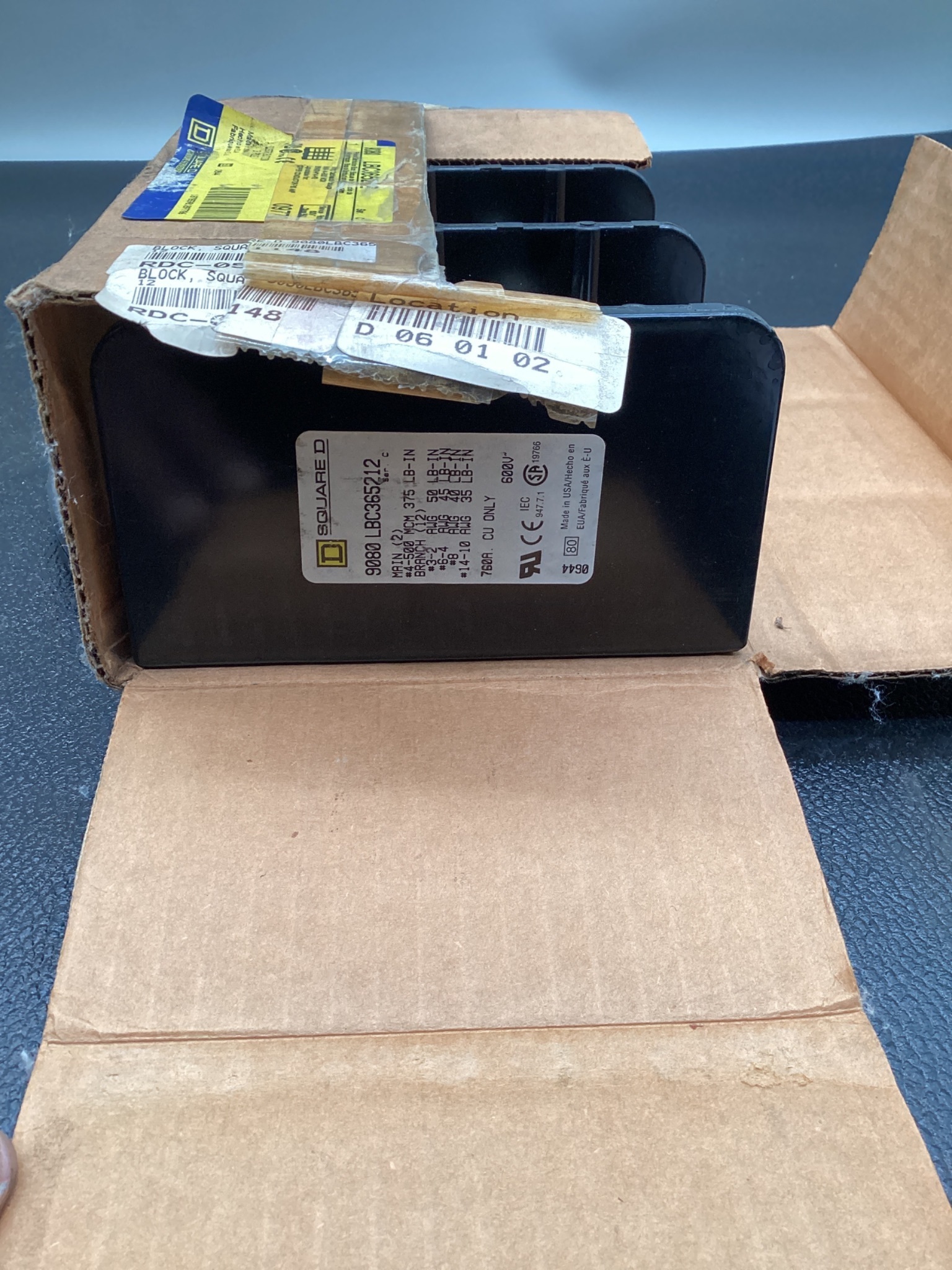 SQUARE D 9080 LBC365212 Power Distribution Block 760A 600V NEW 1