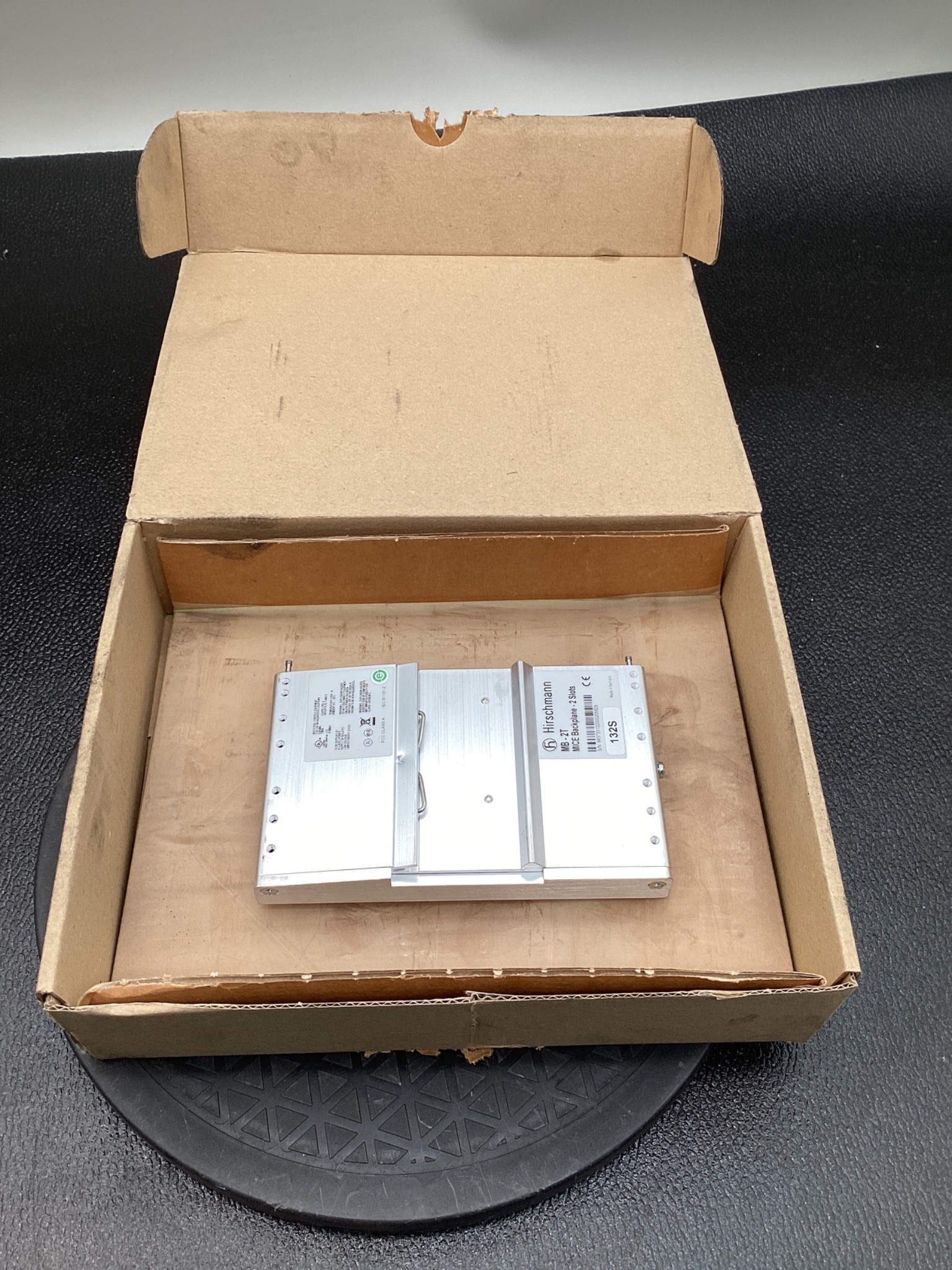 HIRSCHMANN MB-2T Backplane Extension Module 2-Slot NEW 3