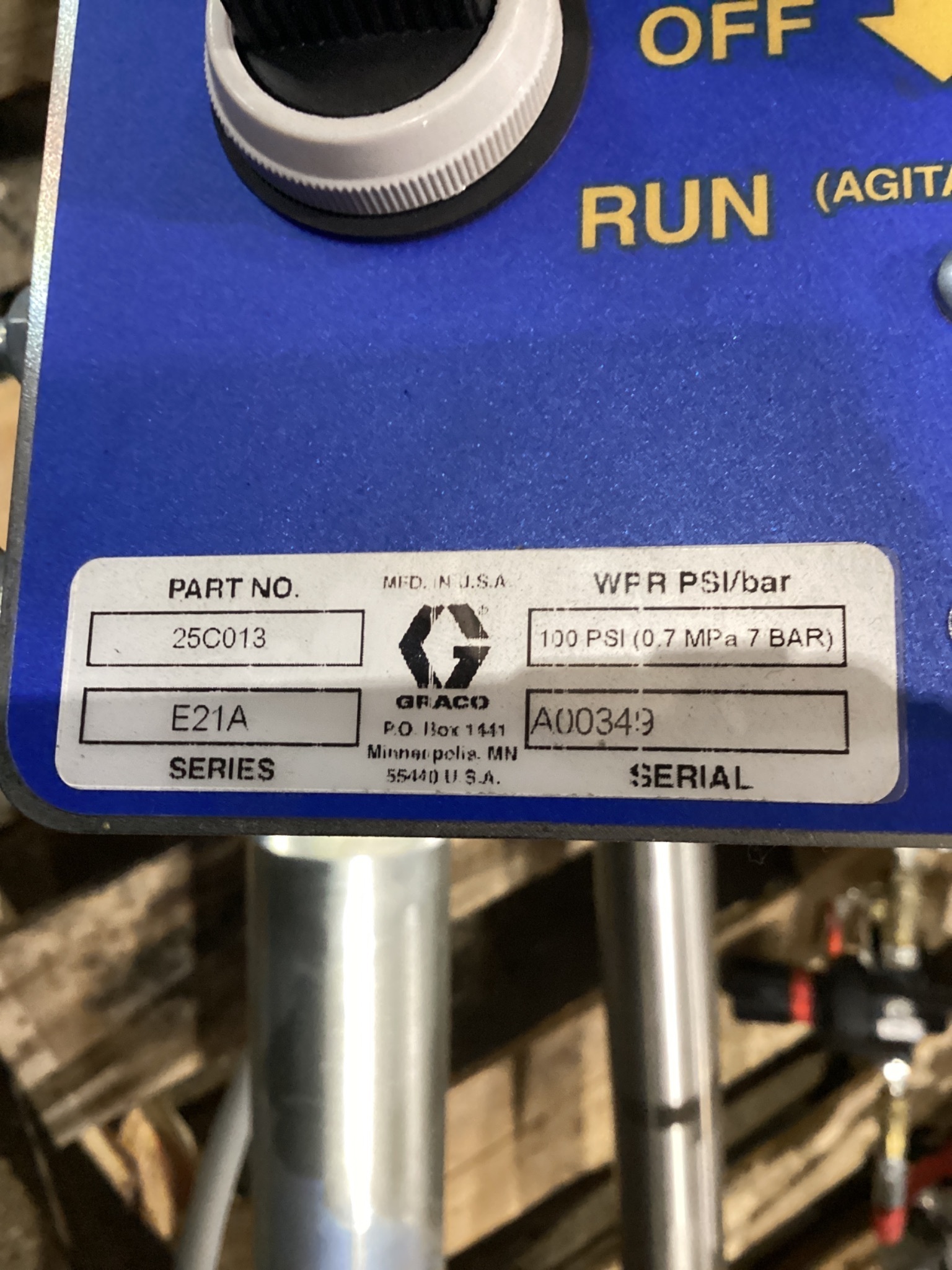 GRACO 25C013 Control Air Elevator XD Agitator Series E21A USED 7