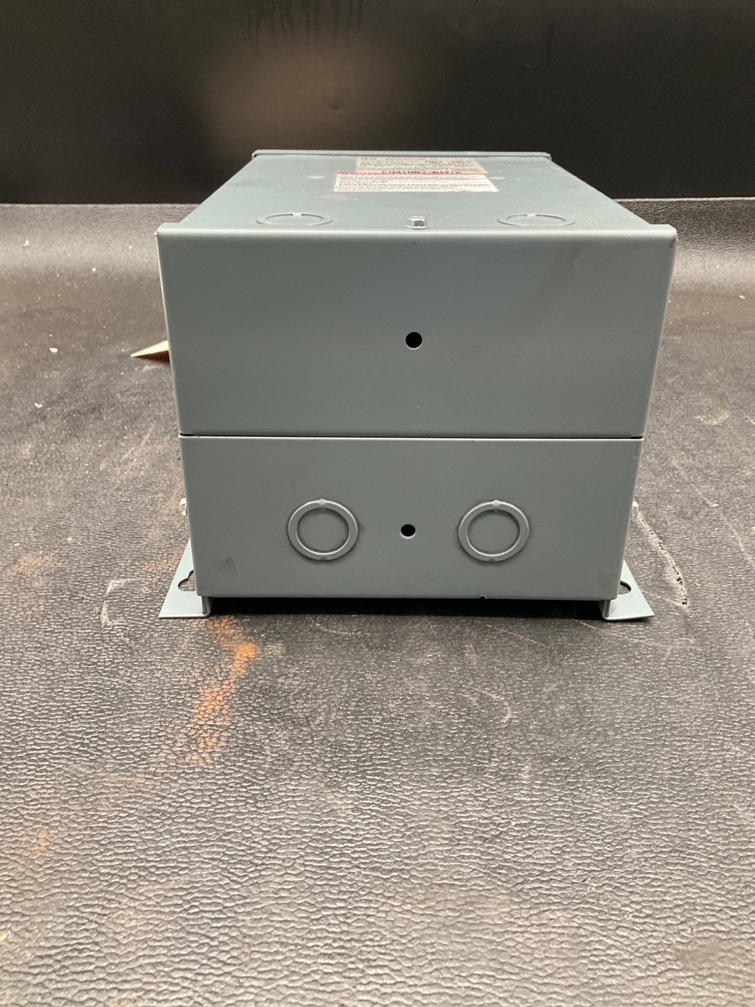 SQUARE D 3SQ58110 Dry Type Transformer 1PH 3KVA 480/575V - 120/240V USED 3
