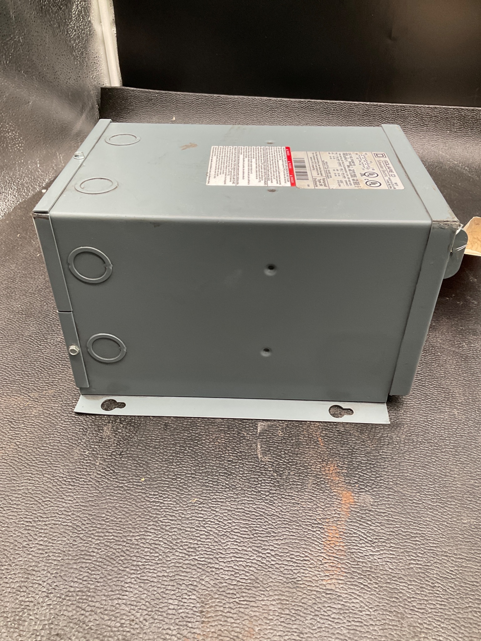 SQUARE D 3SQ58110 Dry Type Transformer 1PH 3KVA 480/575V - 120/240V USED 4
