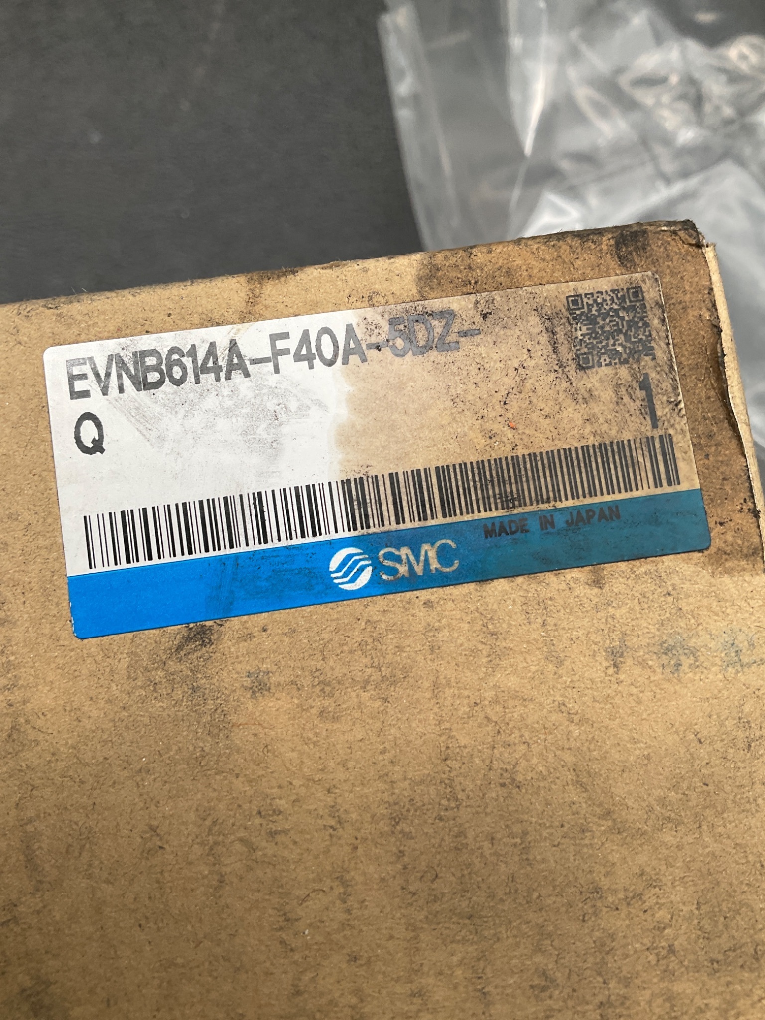 SMC EVNB614A-F40A-5DZ-Q Solenoid Valve NEW 5