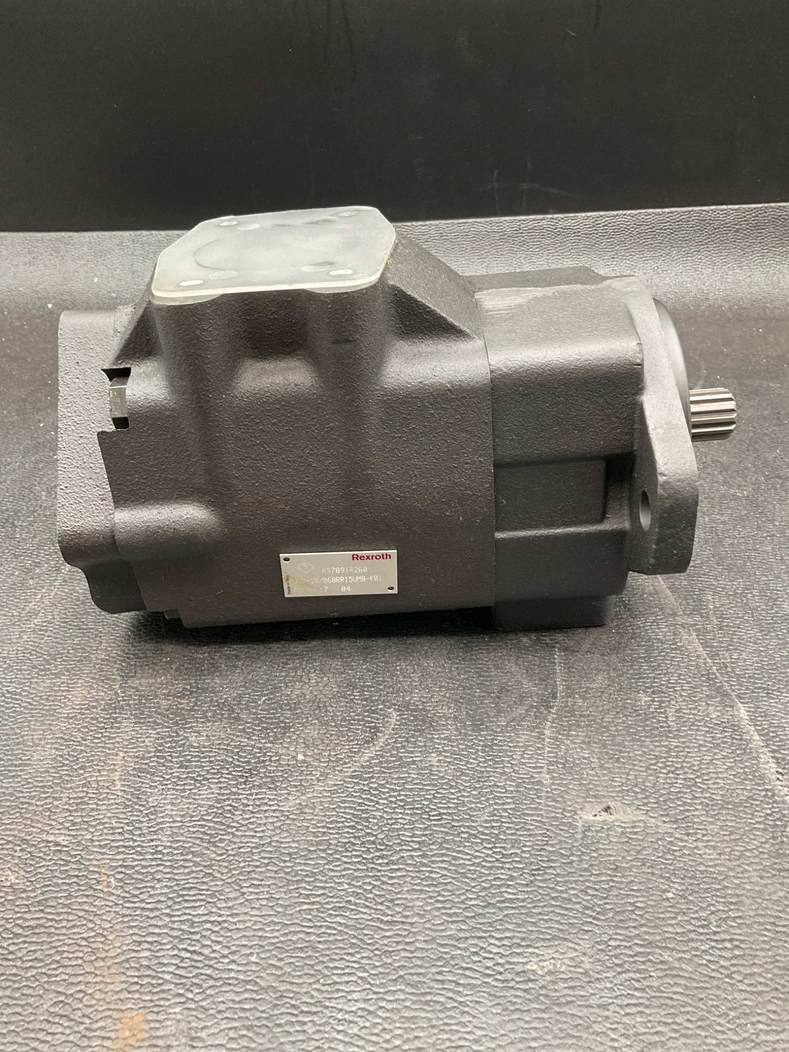 REXROTH PVV2-1X/068RR15UMB-K01 Hydraulic Vane Pump NEW 2