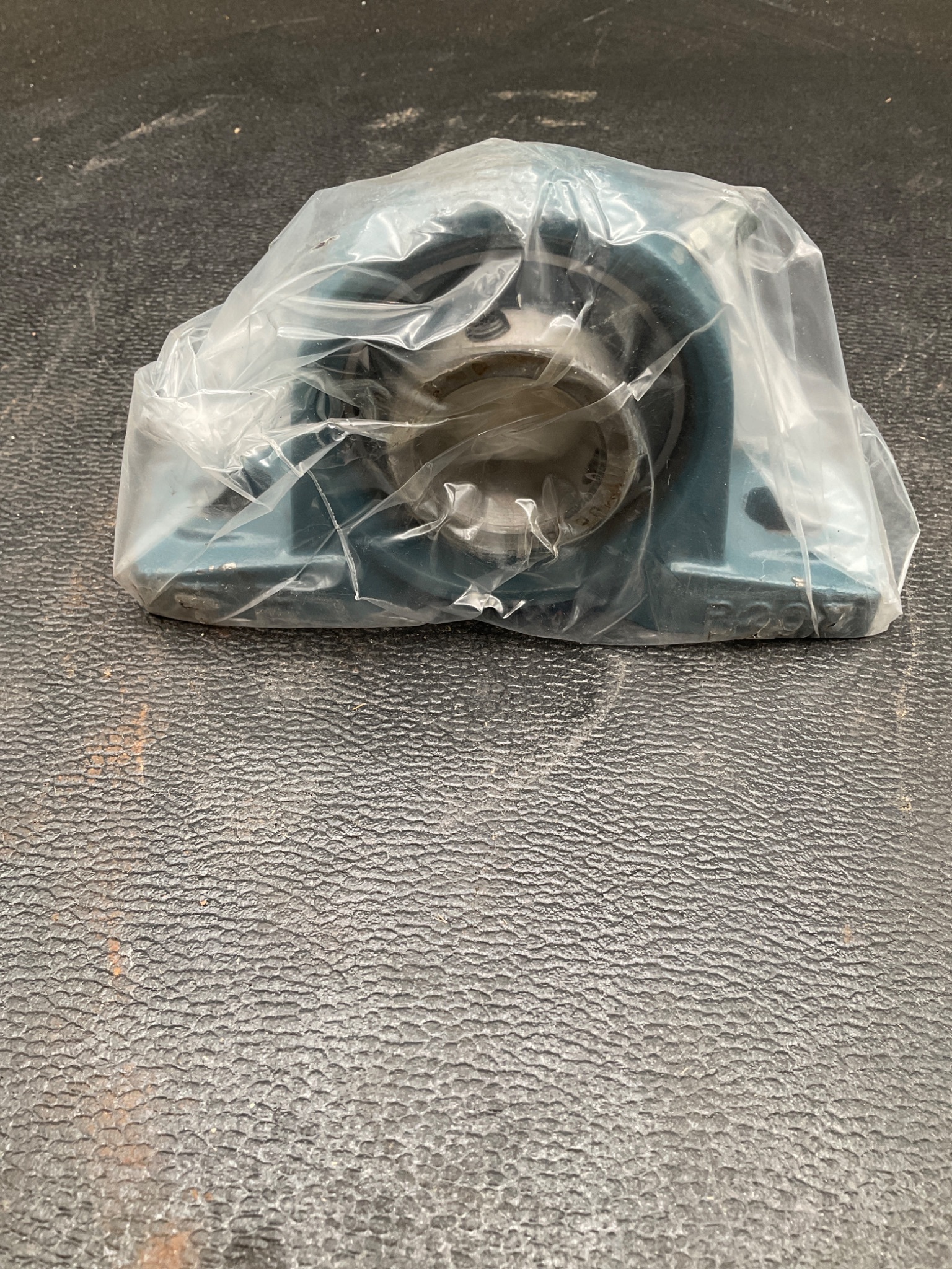 TR BEARINGS UCP207-35MM Pillow Block Bearing NEW 2