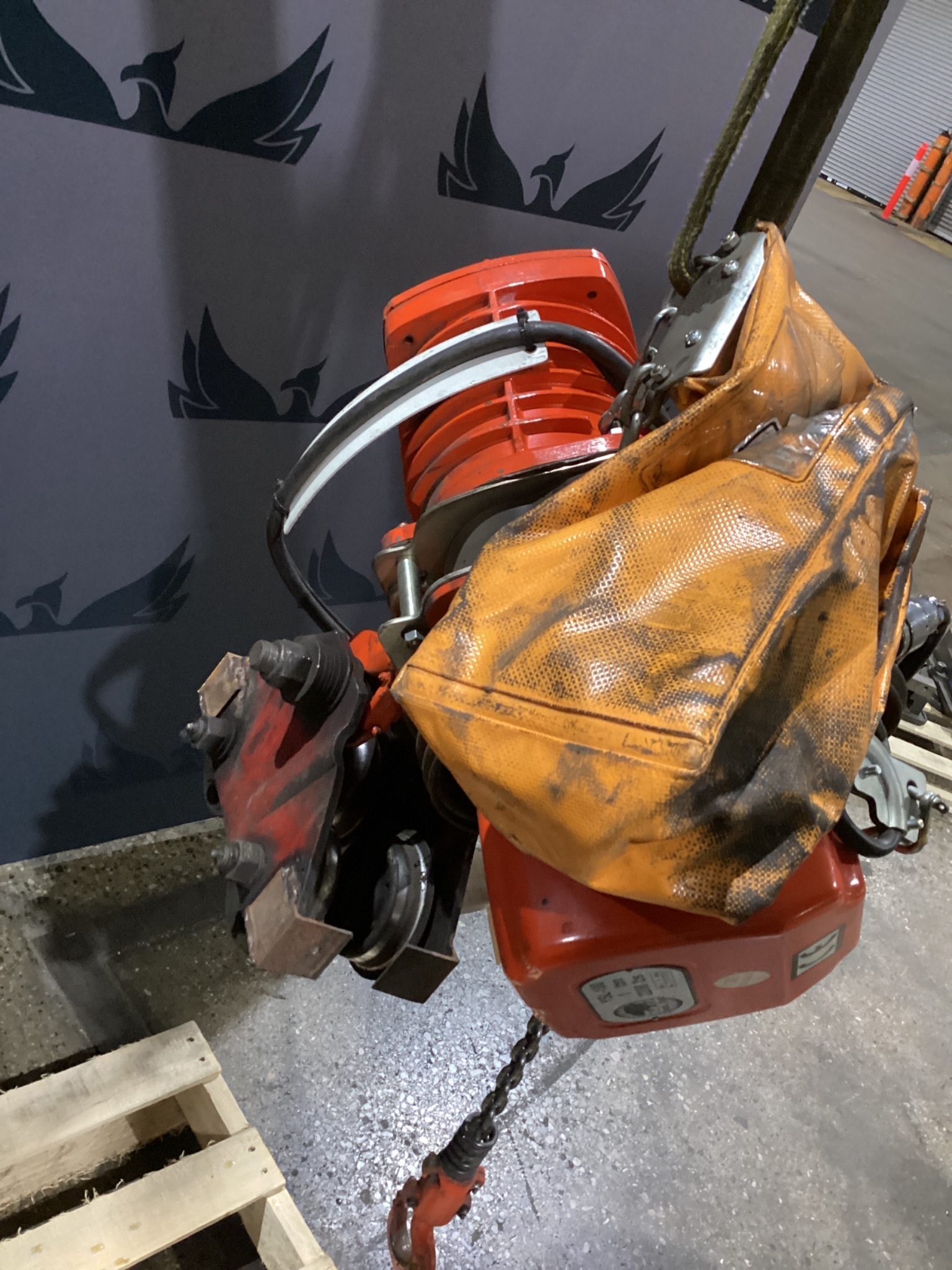 BLACK BEAR YSL-100 Electric Chain Hoist 1-Ton Capacity USED 2