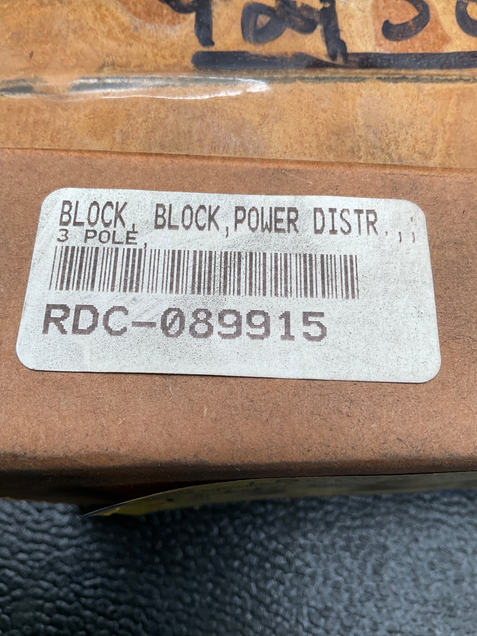 SQUARE D LBC363106 3-Pole Distribution Block NEW 2