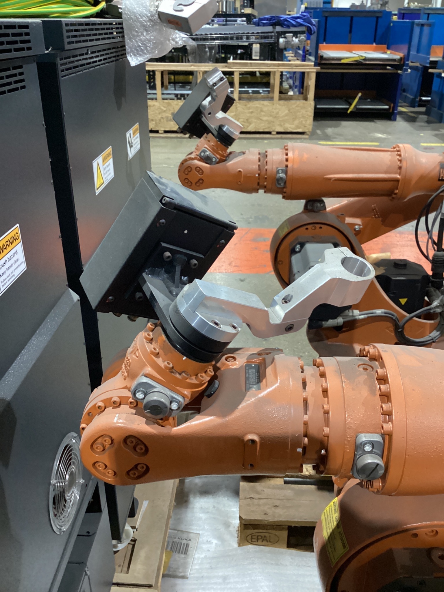 PAIR OF KUKA KR16 L6-2 Robots w/ KR C4 NA Controls + TT3A Reamers NEW 6