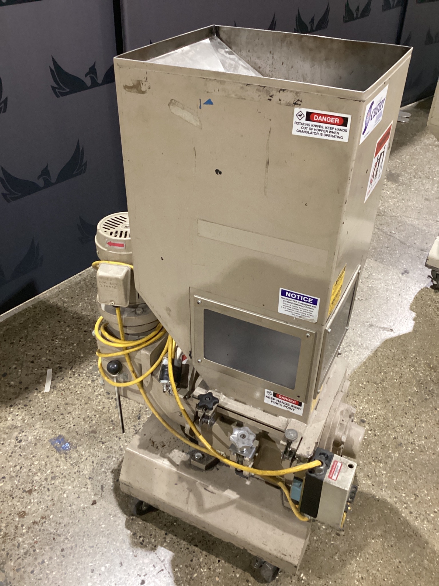 NISSUI SA-33 Low-Speed Screenless Granulator 230V 1HP USED 1