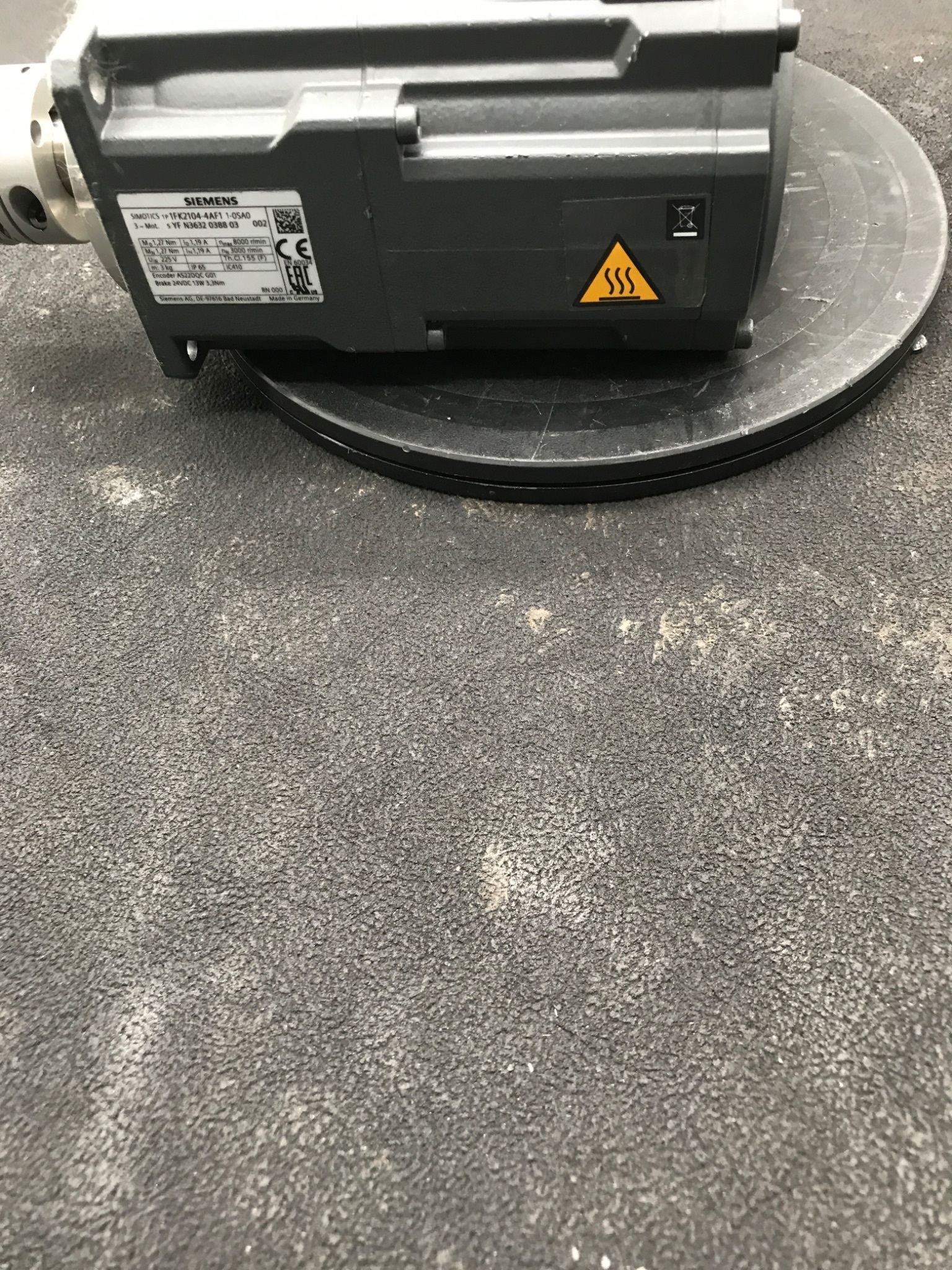 SIEMENS 1FK2104-4AF11-0SA0 SIMOTICS S Servo Motor USED 3