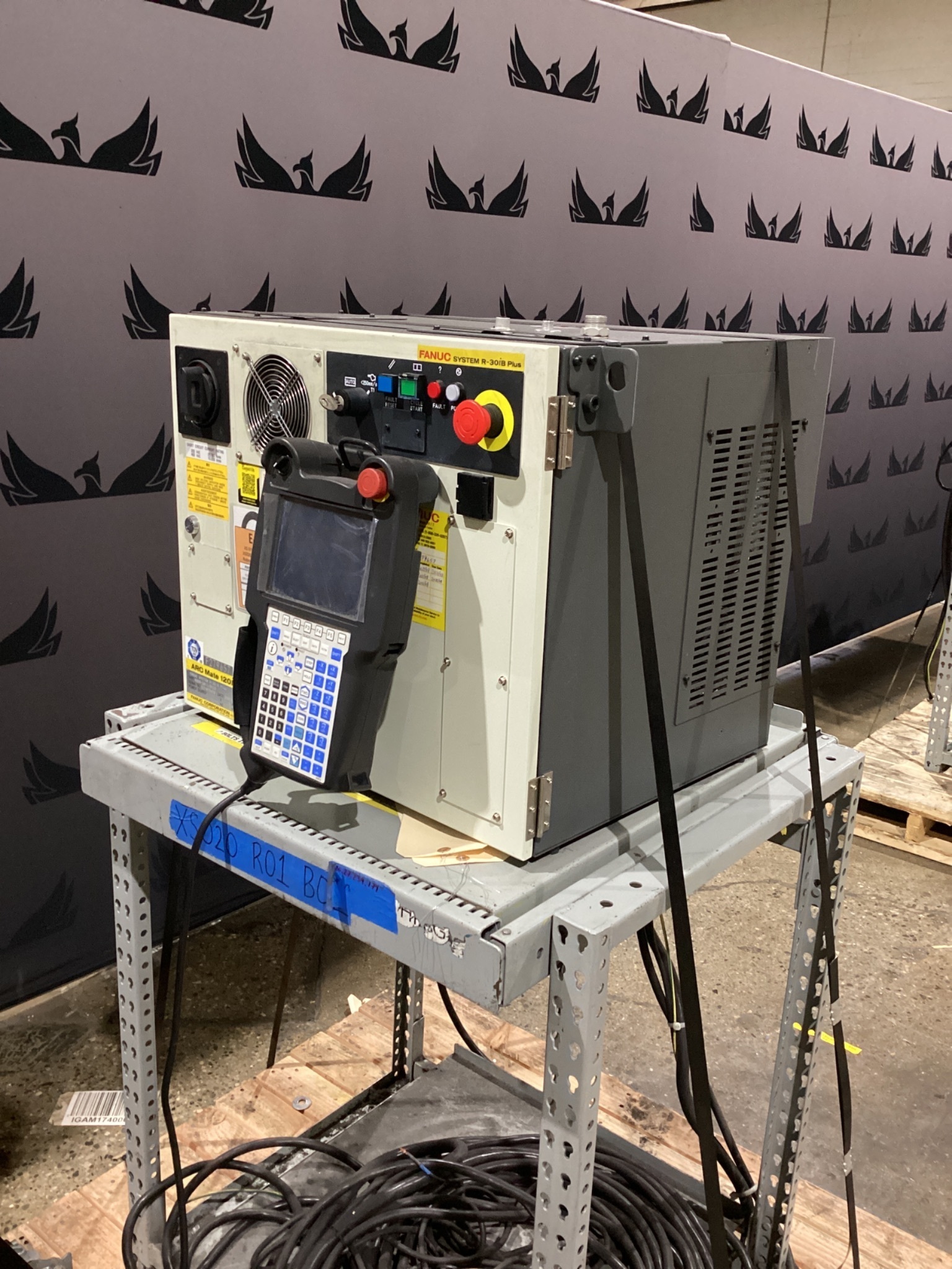 FANUC ArcMate 120iD w/ R-30iB PLUS Controls USED 1