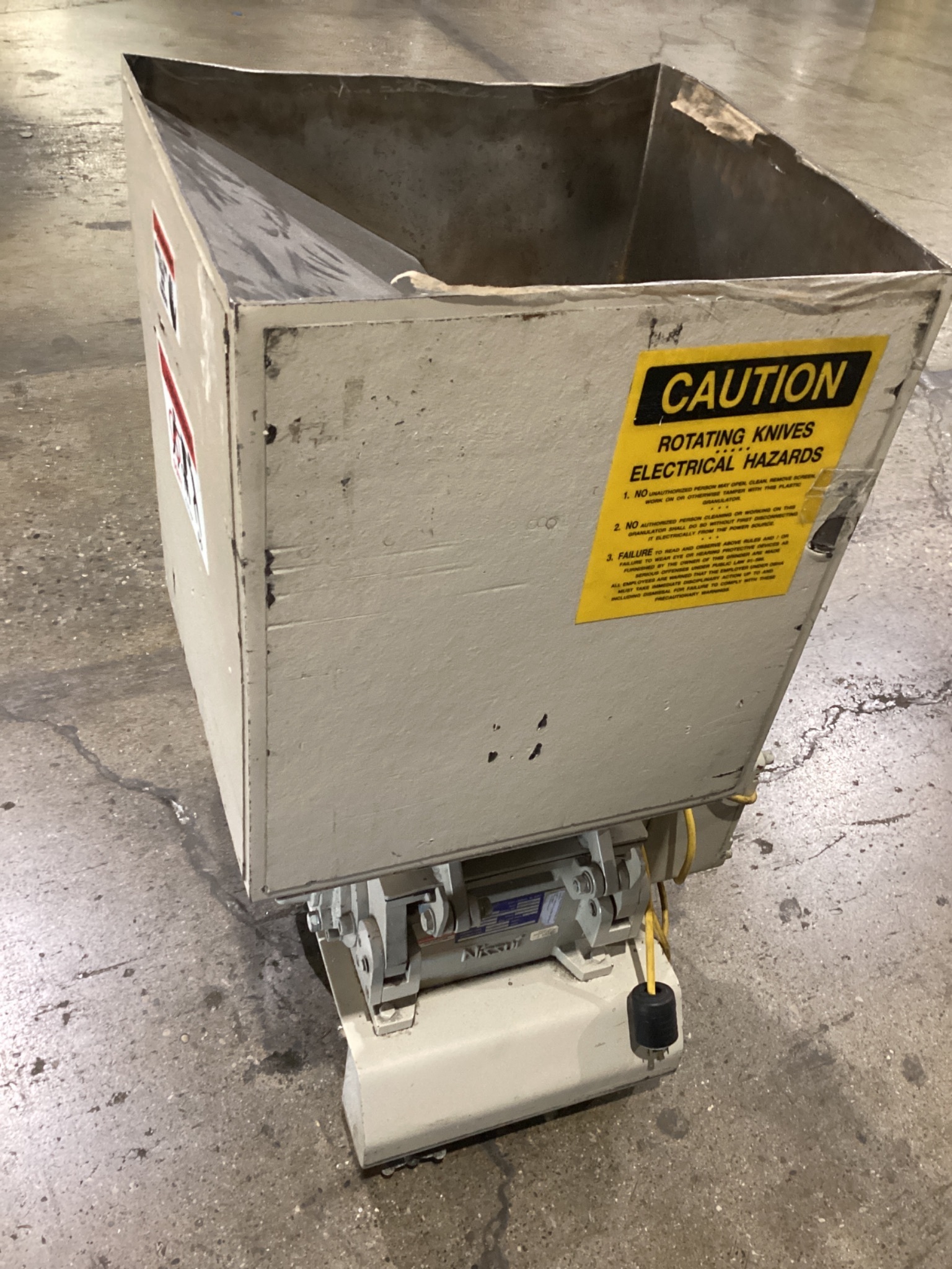 NISSUI SA-23 Low-Speed Screenless Granulator 460V USED 3