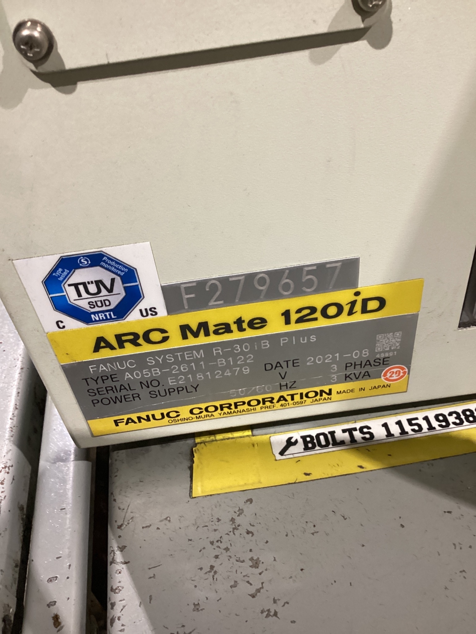 FANUC ArcMate 120iD w/ R-30iB PLUS Controls USED 10