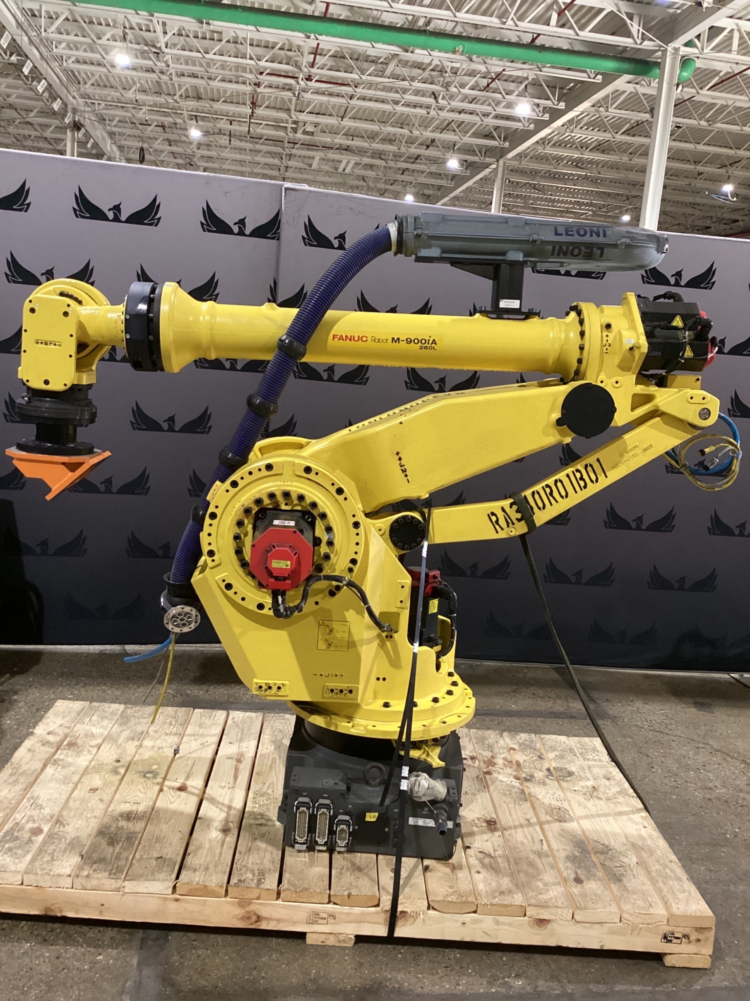FANUC M-900iA/260L Complete w/ R-30iA Controls USED 1