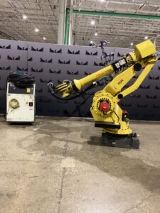 FANUC M-900iA/260L Complete w/ R-30iA Controls USED