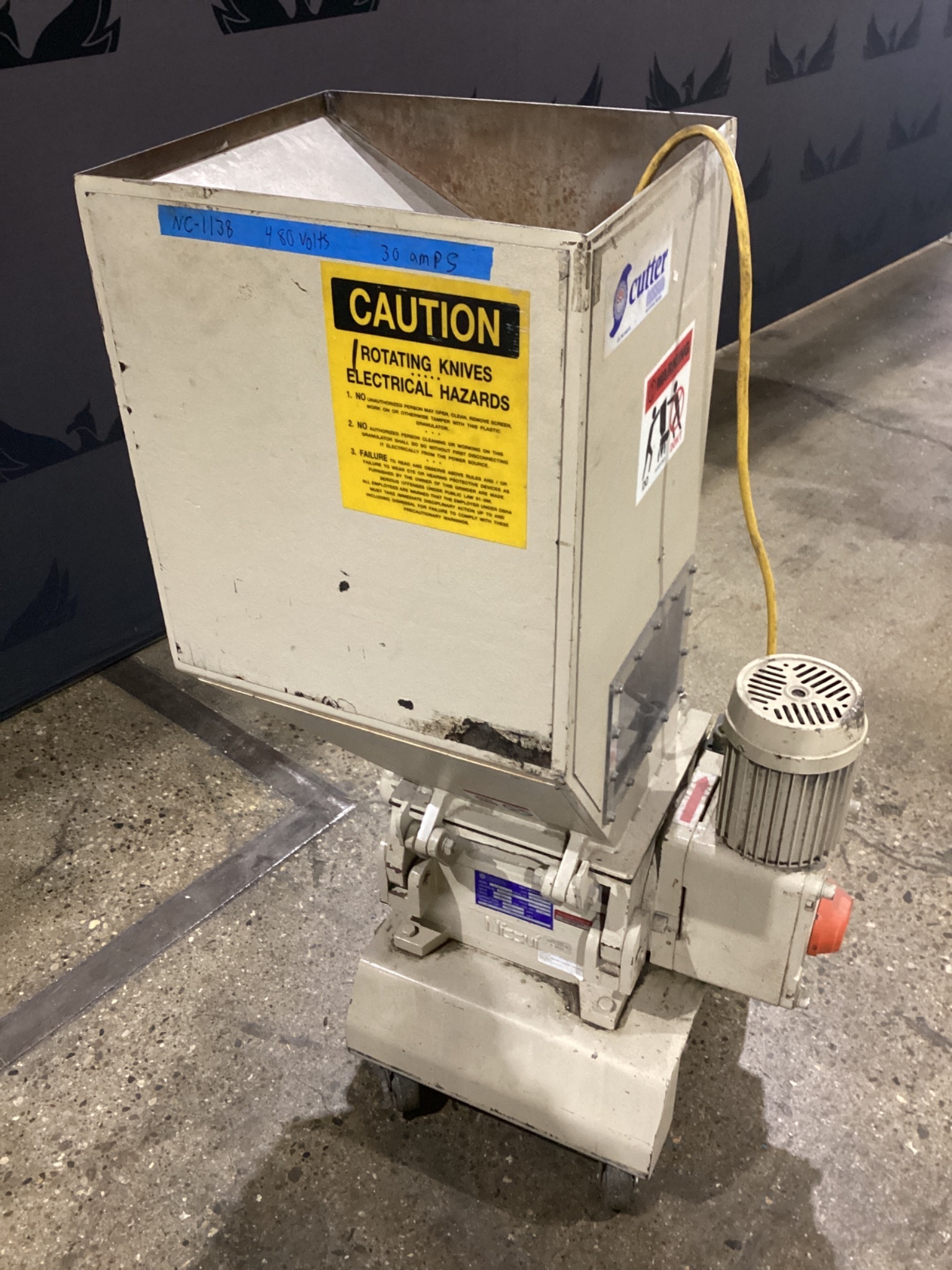 NISSUI SA-23 Low-Speed Screenless Granulator 460V USED 1