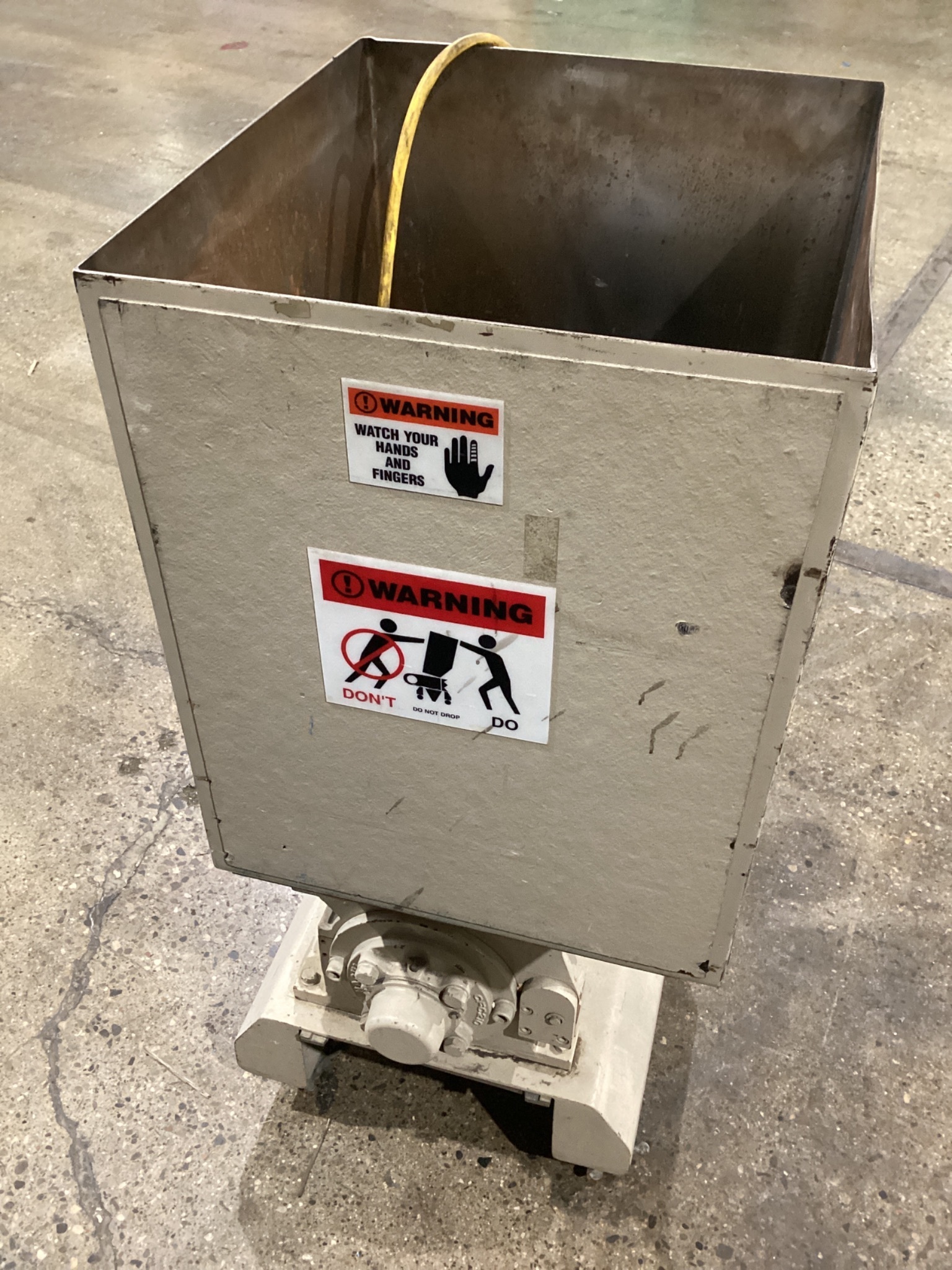 NISSUI SA-23 Low-Speed Screenless Granulator 460V USED 2