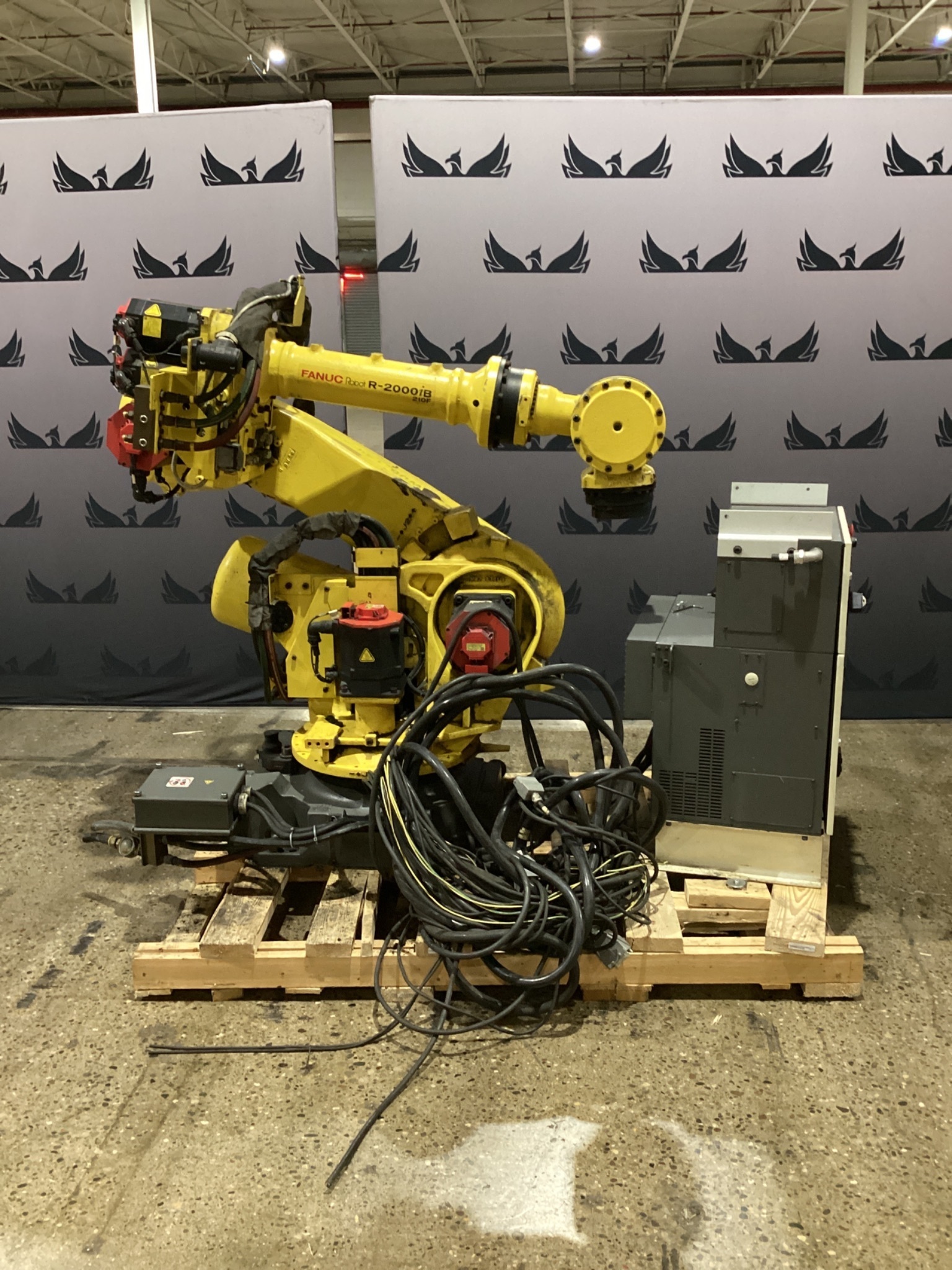 FANUC R-2000iB/210F Complete w/ R-30iB Controls USED 0