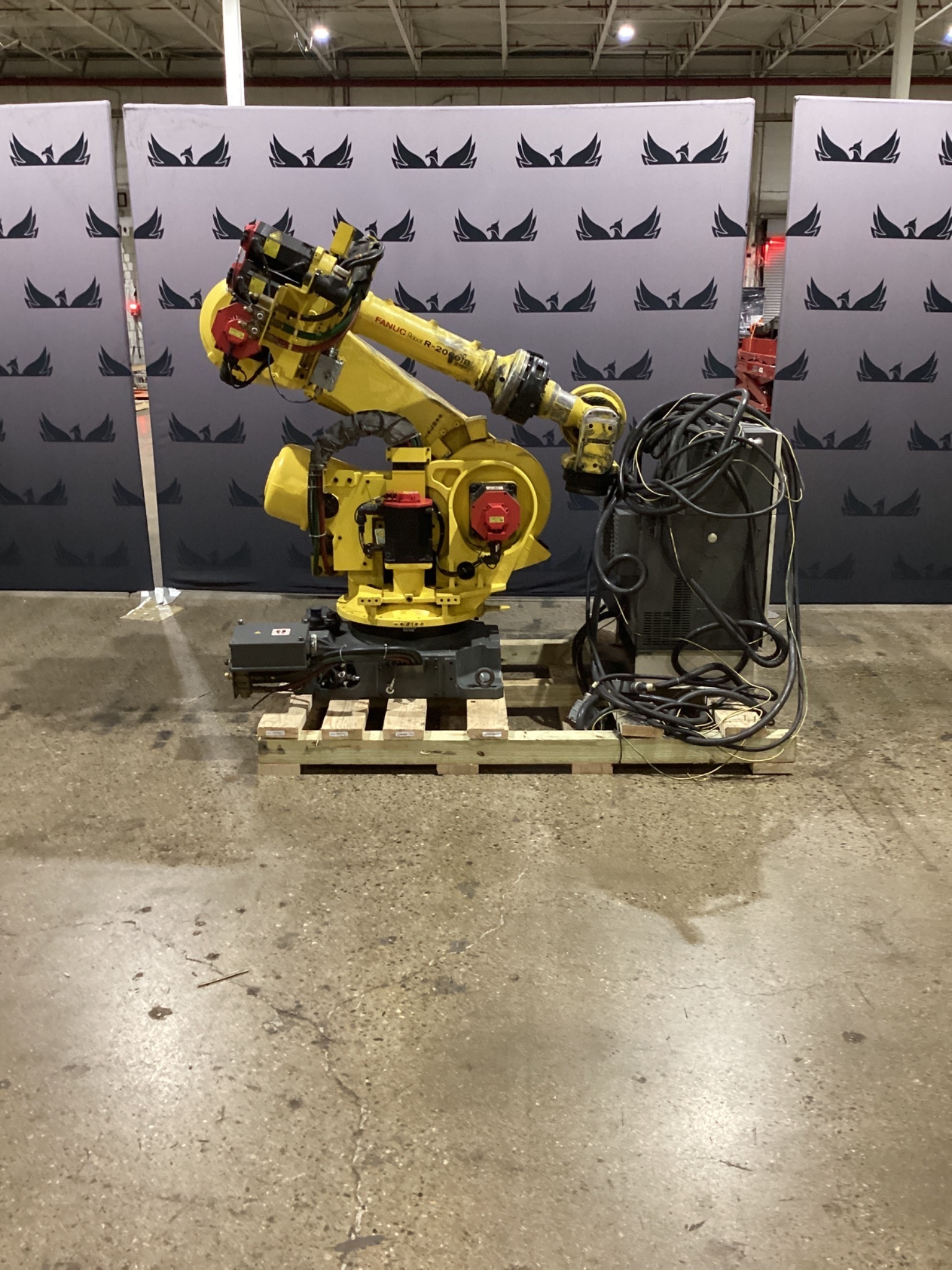 FANUC R-2000iB/210F Complete w/ R-30iB Controls USED 0