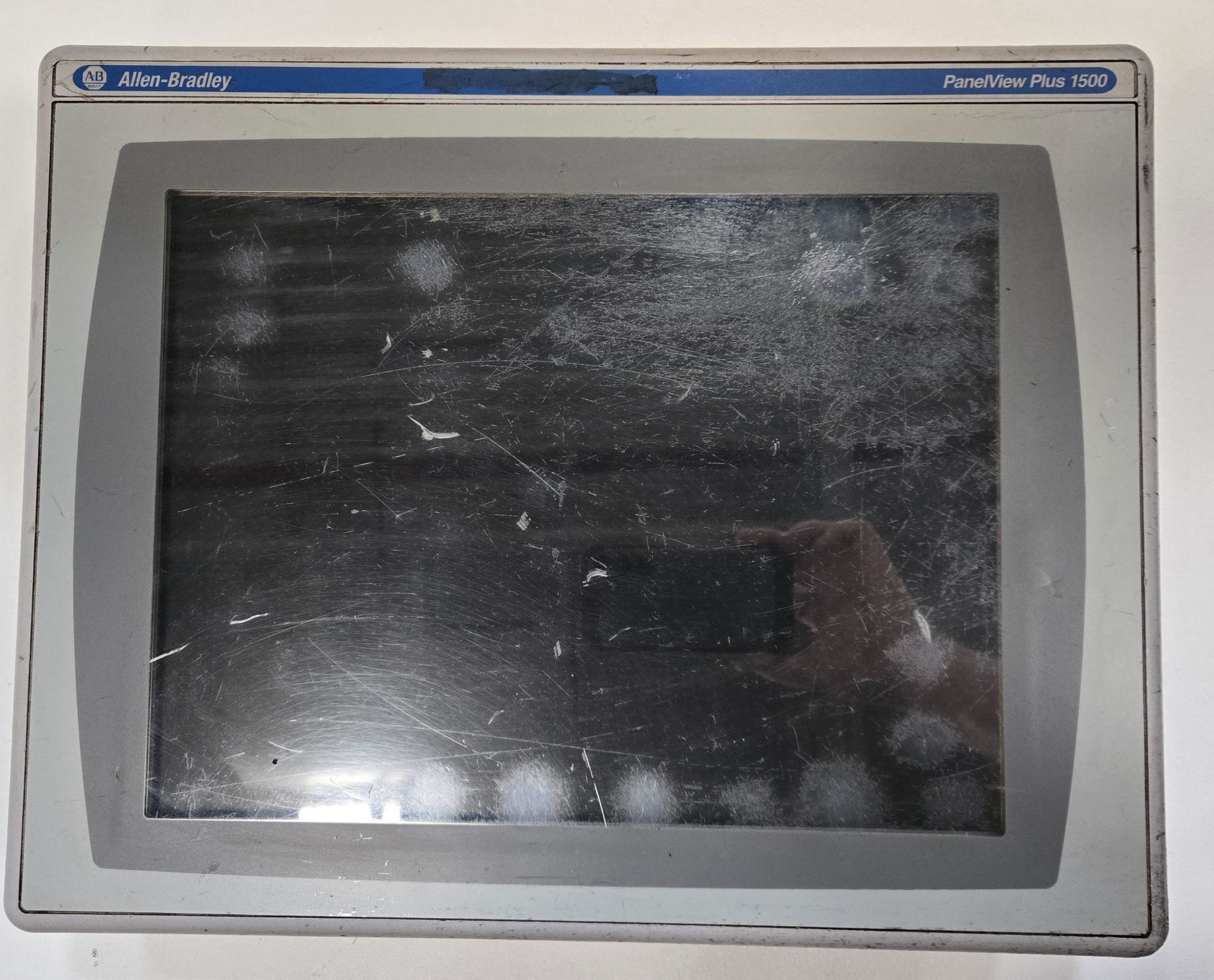 ALLEN BRADLEY 2711P-T15C4D8 PANELVIEW PLUS 1500 SERIES A USED 1