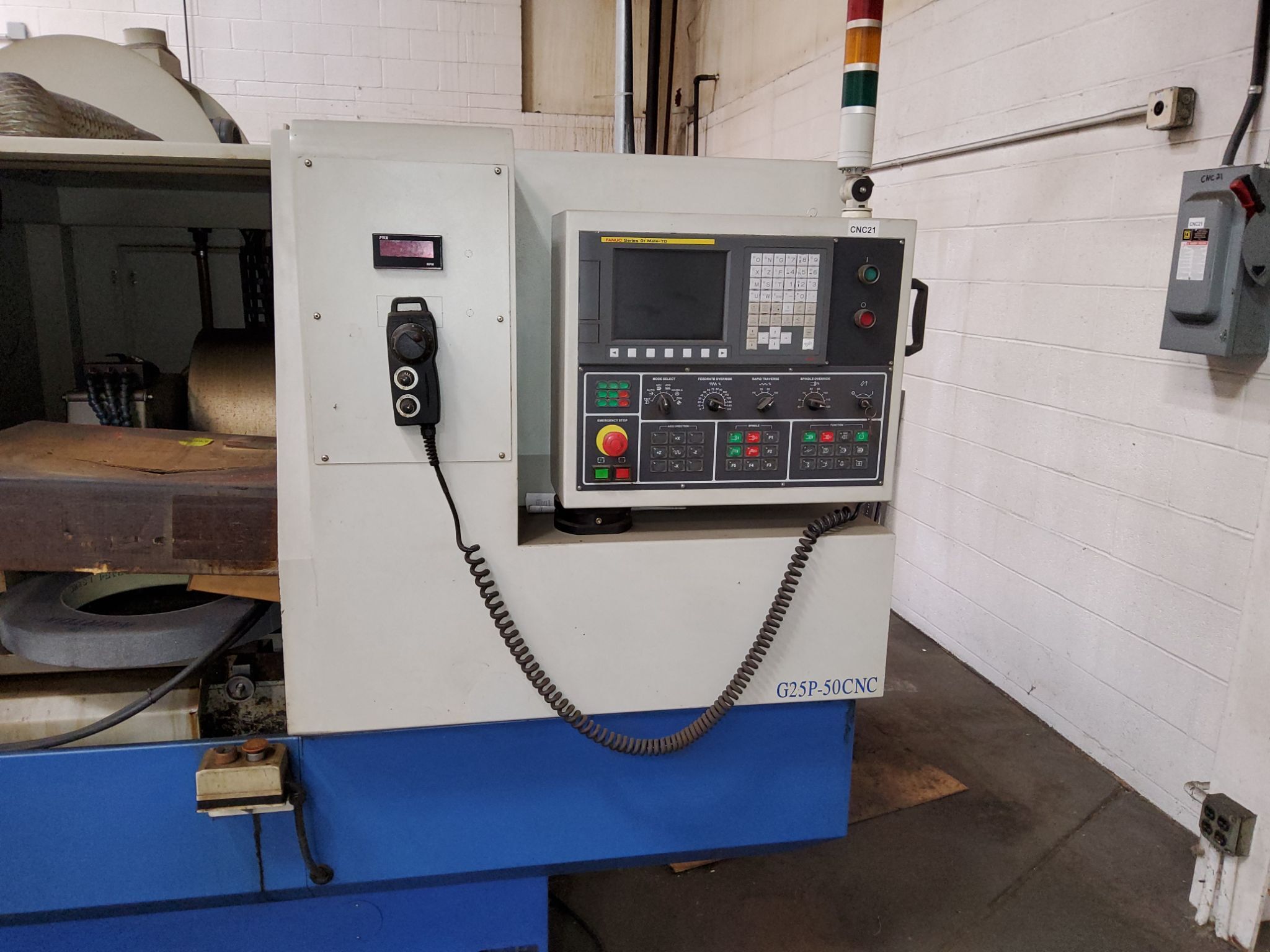 2014 SUPERTEC G25P-50CNC UNIVERSAL CYLINDRICAL GRINDER 2