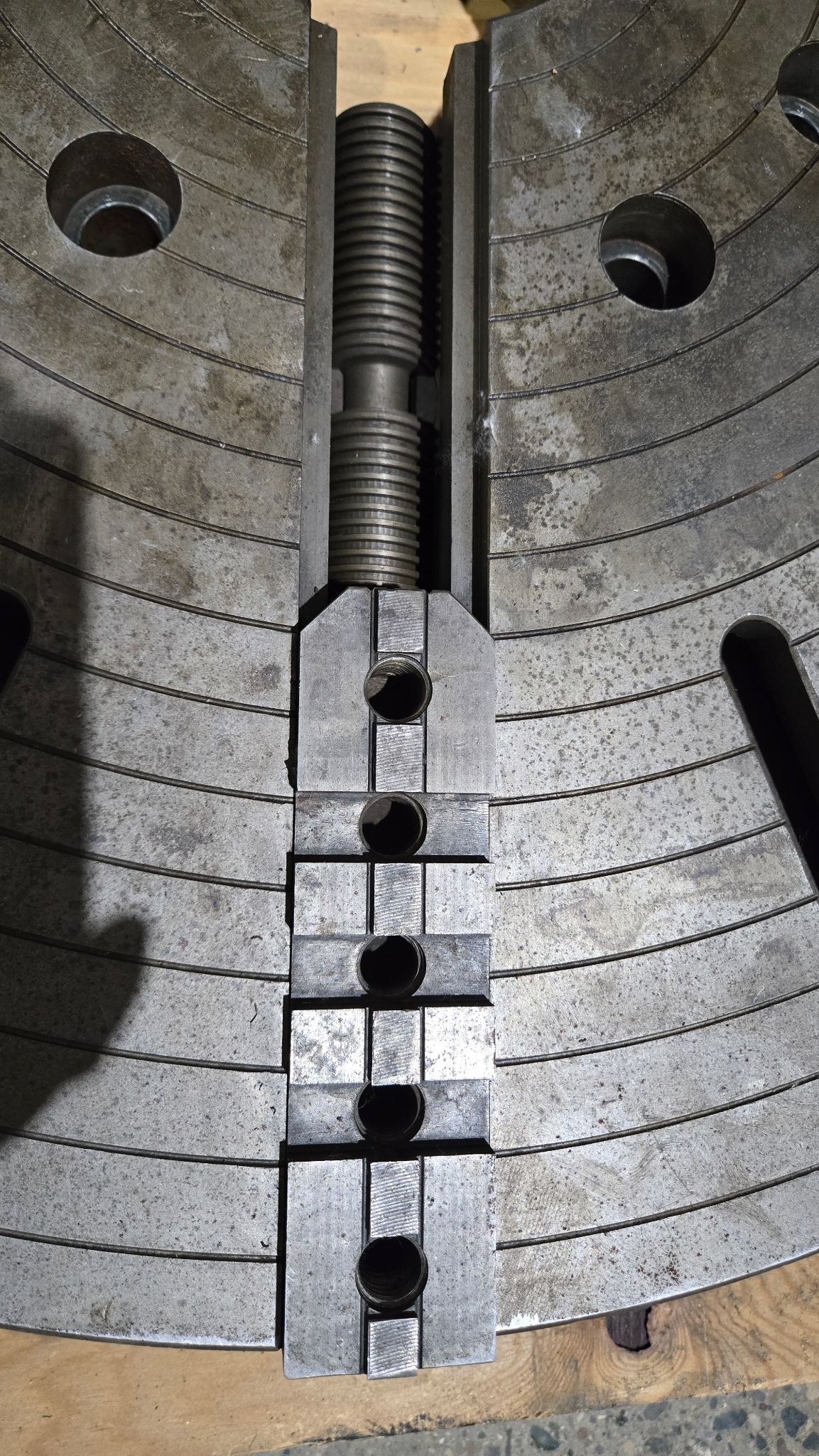 GENERIC 36" Self-Centering 4 Jaw Lathe Chuck USED 2