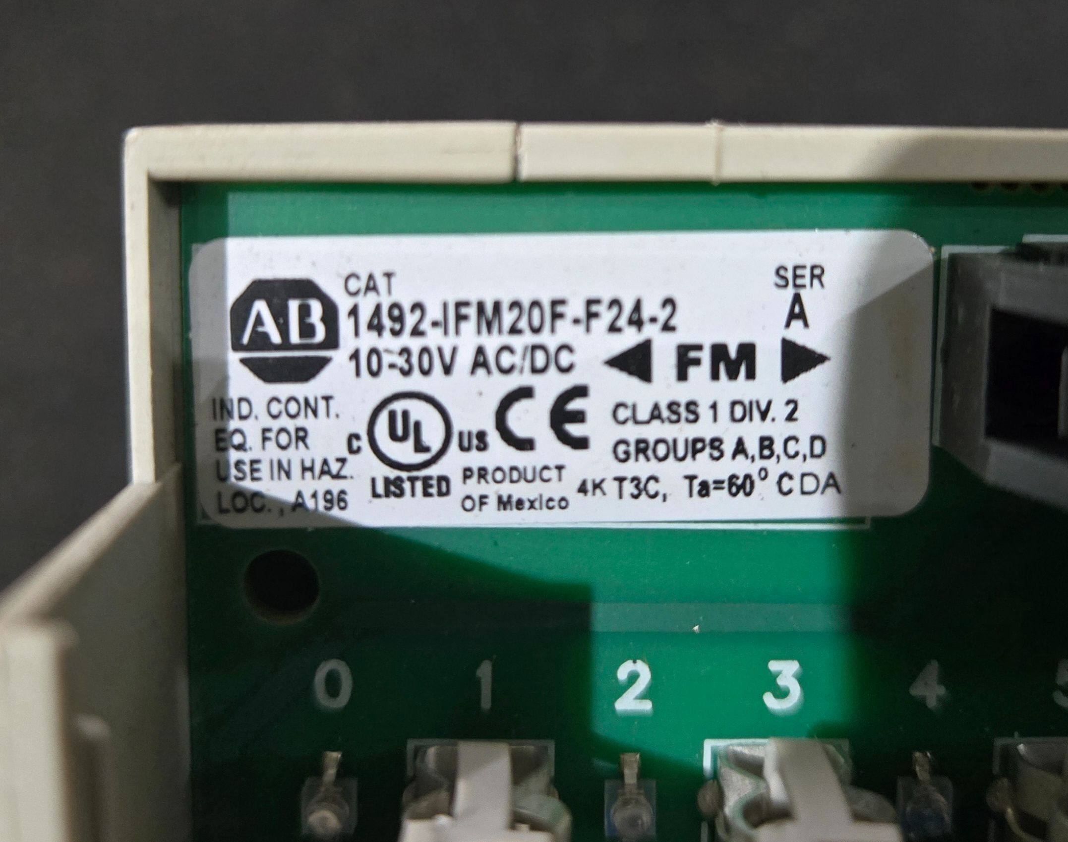 ALLEN BRADLEY 1492-IFM20F-F24-2 20 POINT TERMINATION MODULE SER A USED 2