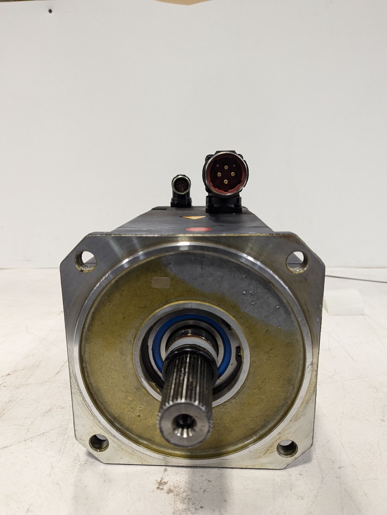 KUKA SERVO MOTOR 1FK7103-5AF81-1YY3-Z USED 1