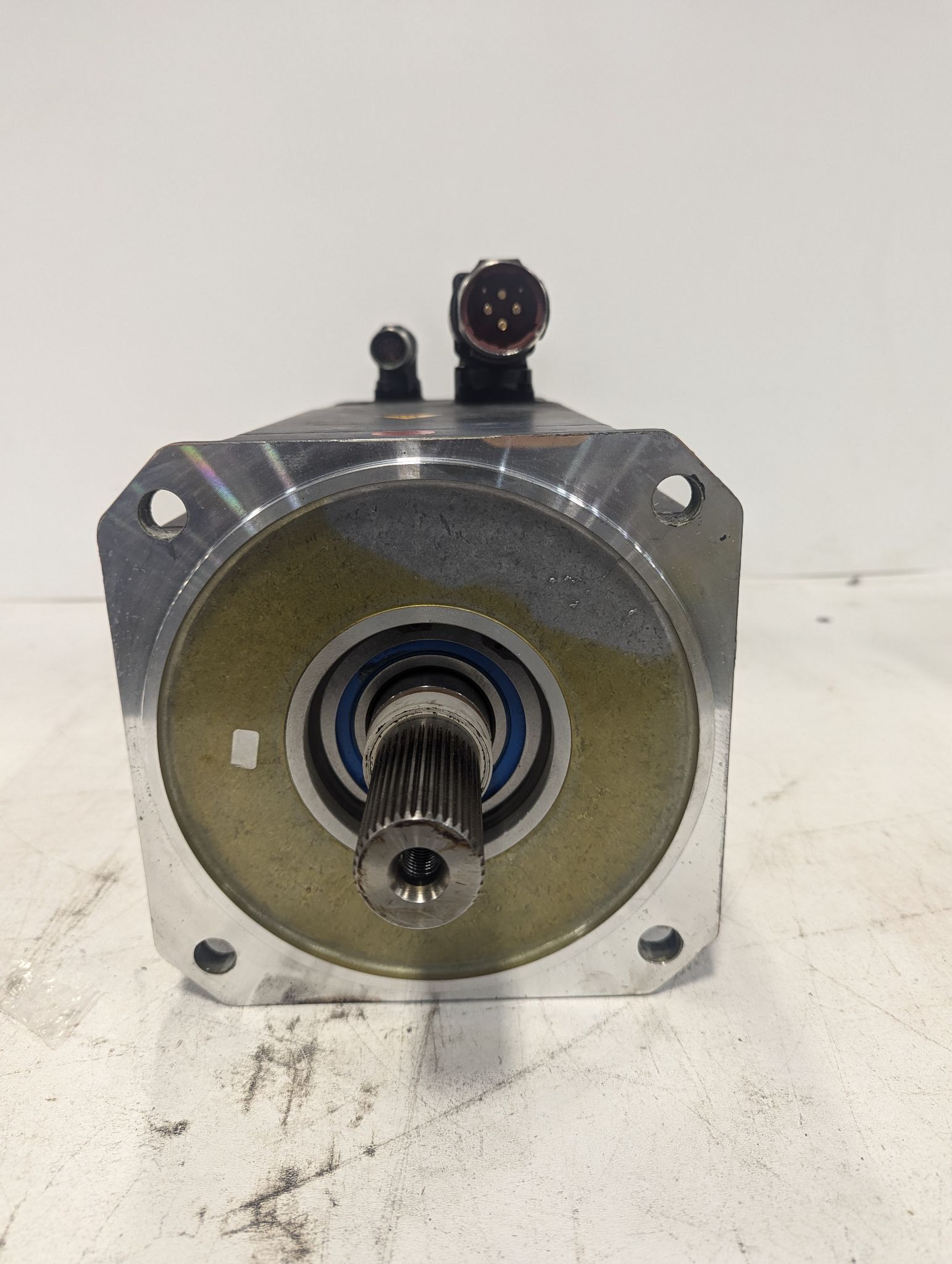 KUKA 1FK7105-5AY81-1YY3-Z S18 SERVO MOTOR USED 1