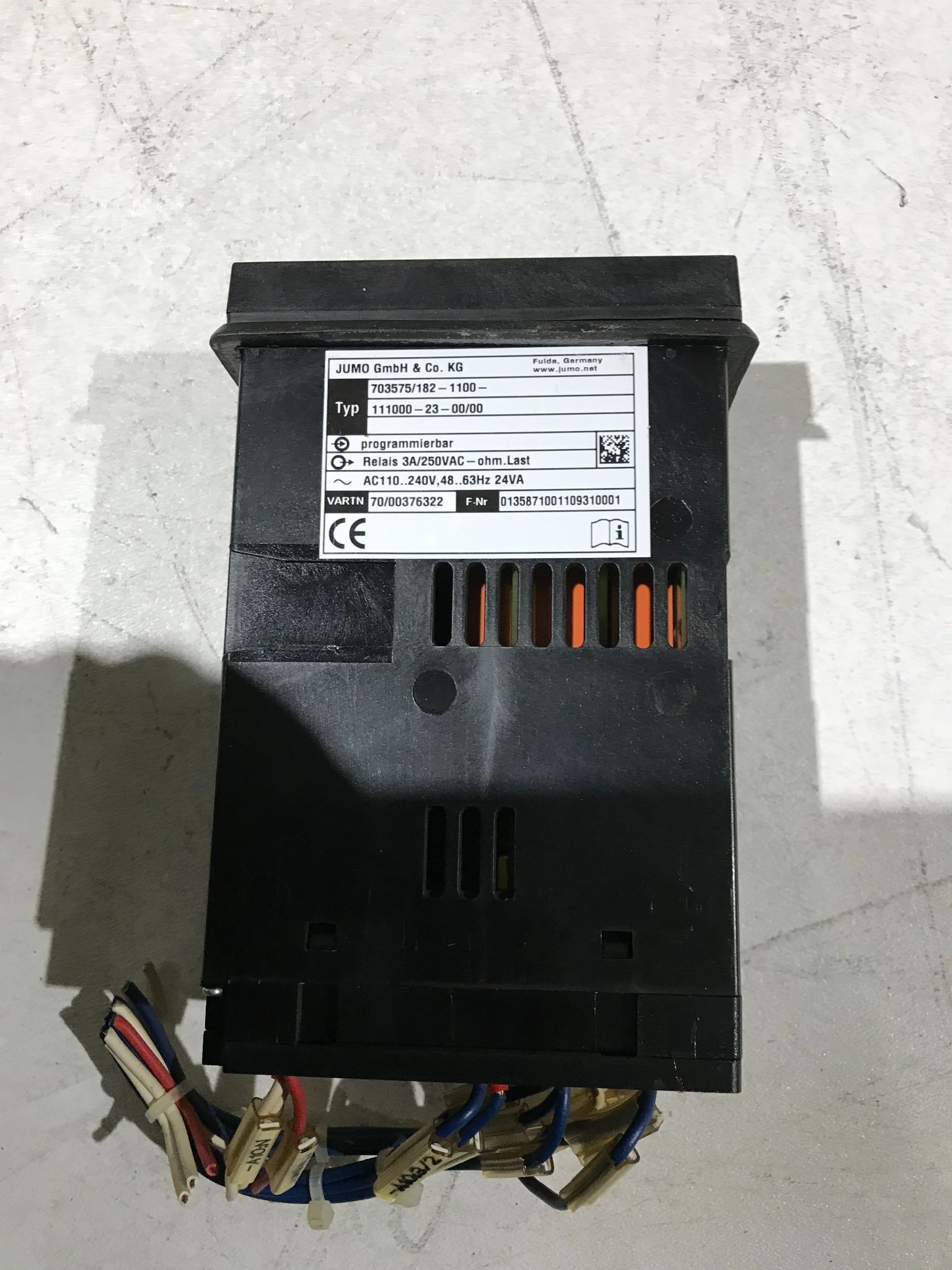 JUMO REGULATOR & PROCESS CONTROL DICON 400 USED 0