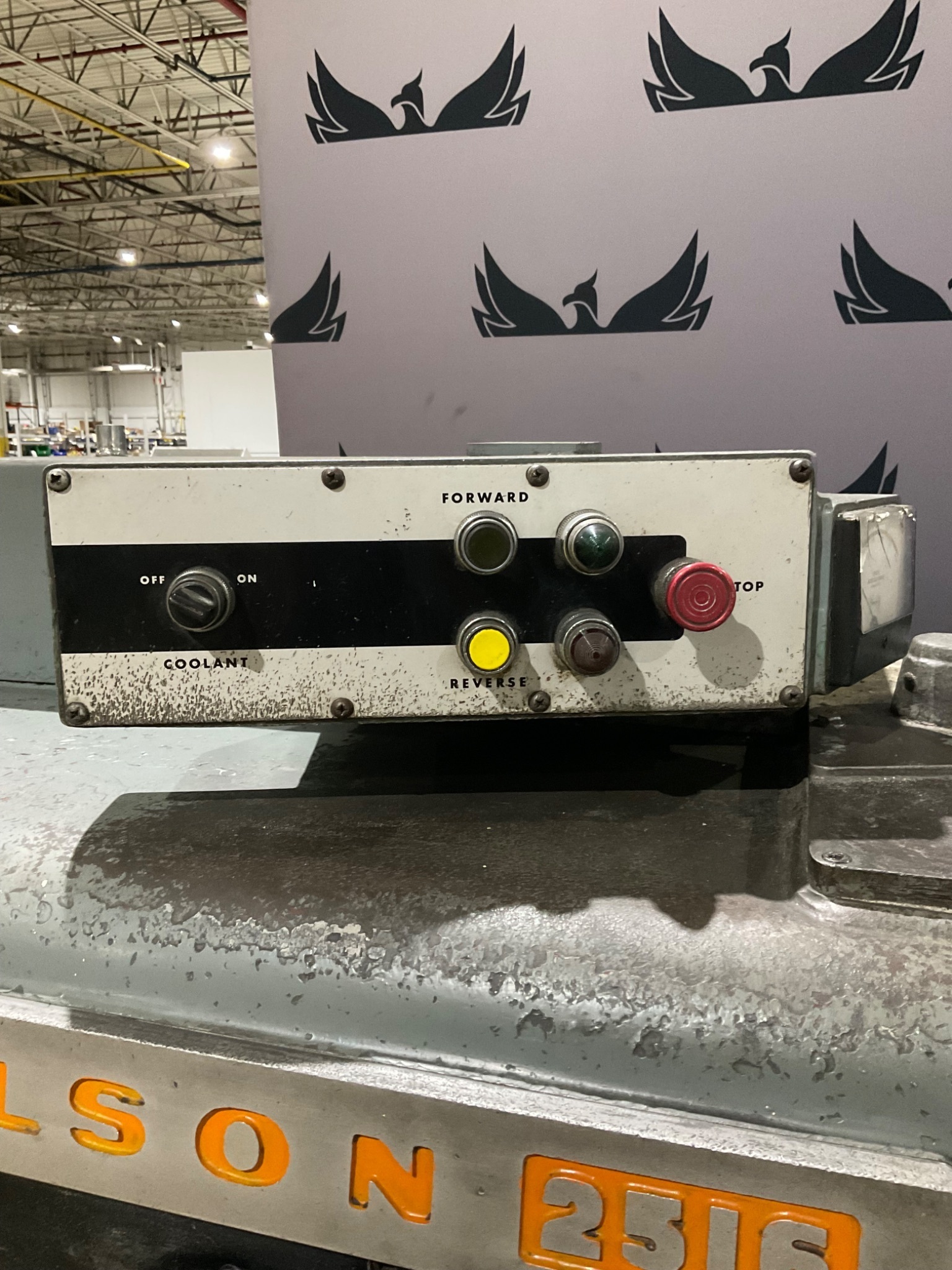 USI CLEARING 2516 ENGINE LATHE USED 3