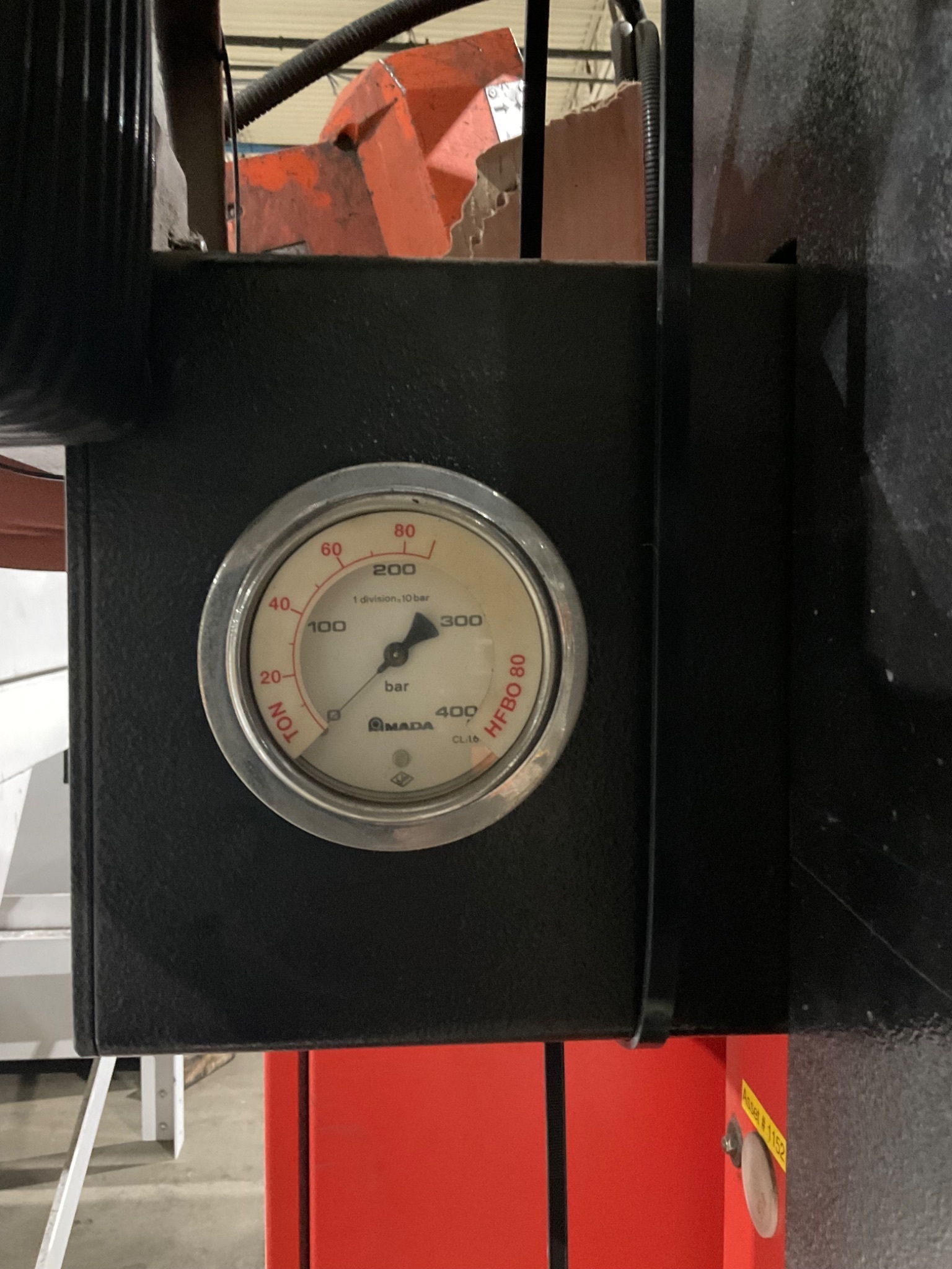 AMADA HFB-8025 Hydraulic Press Brake 80T USED 4