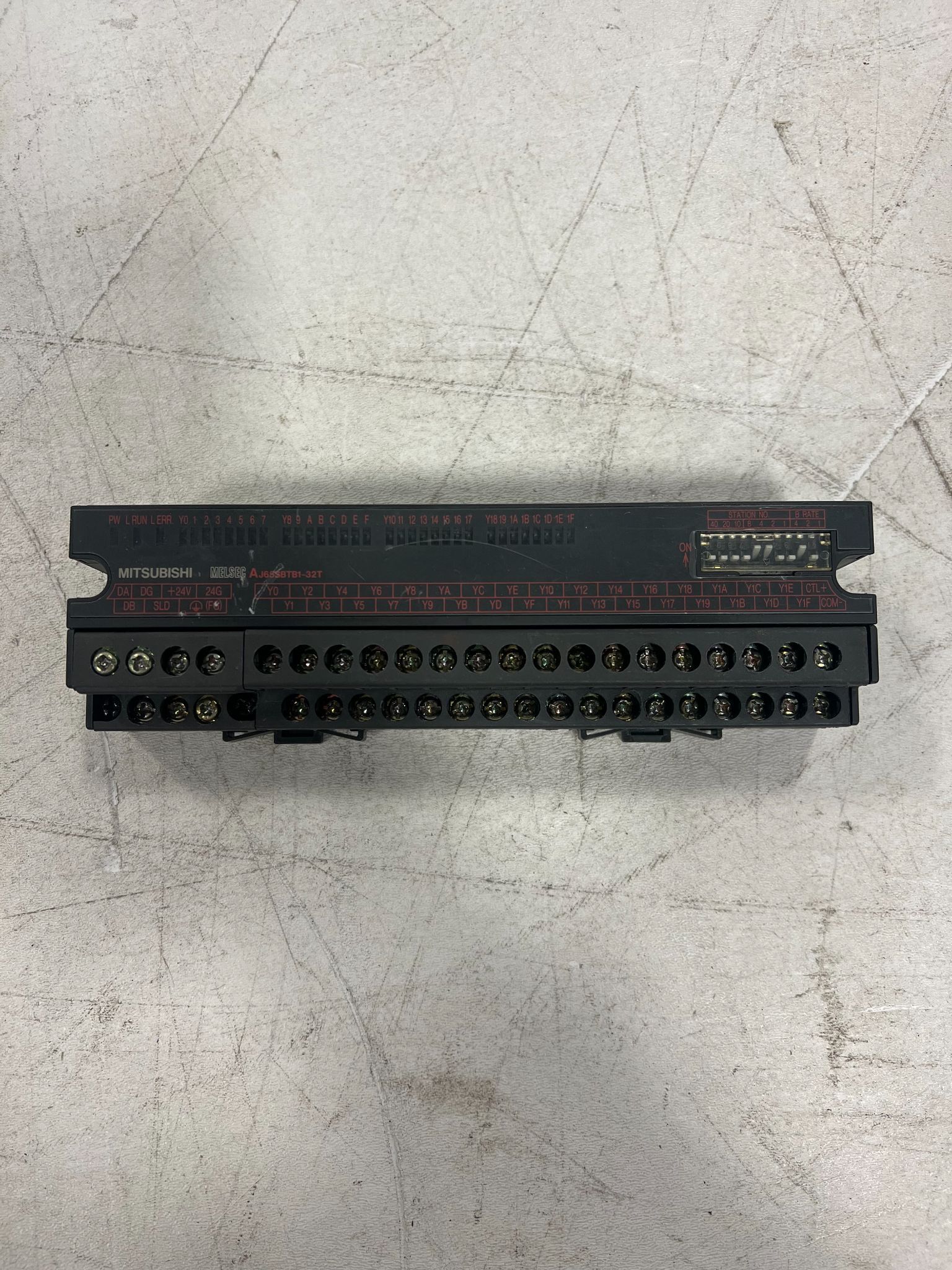 MITSUBISHI AJ65SBTB1-32T PLCS/MACHINE CONTROL USED 0