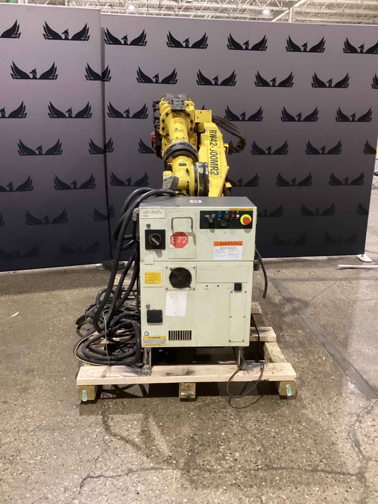 FANUC R-2000iB/210F Complete w/ R-30iB Controls USED 0